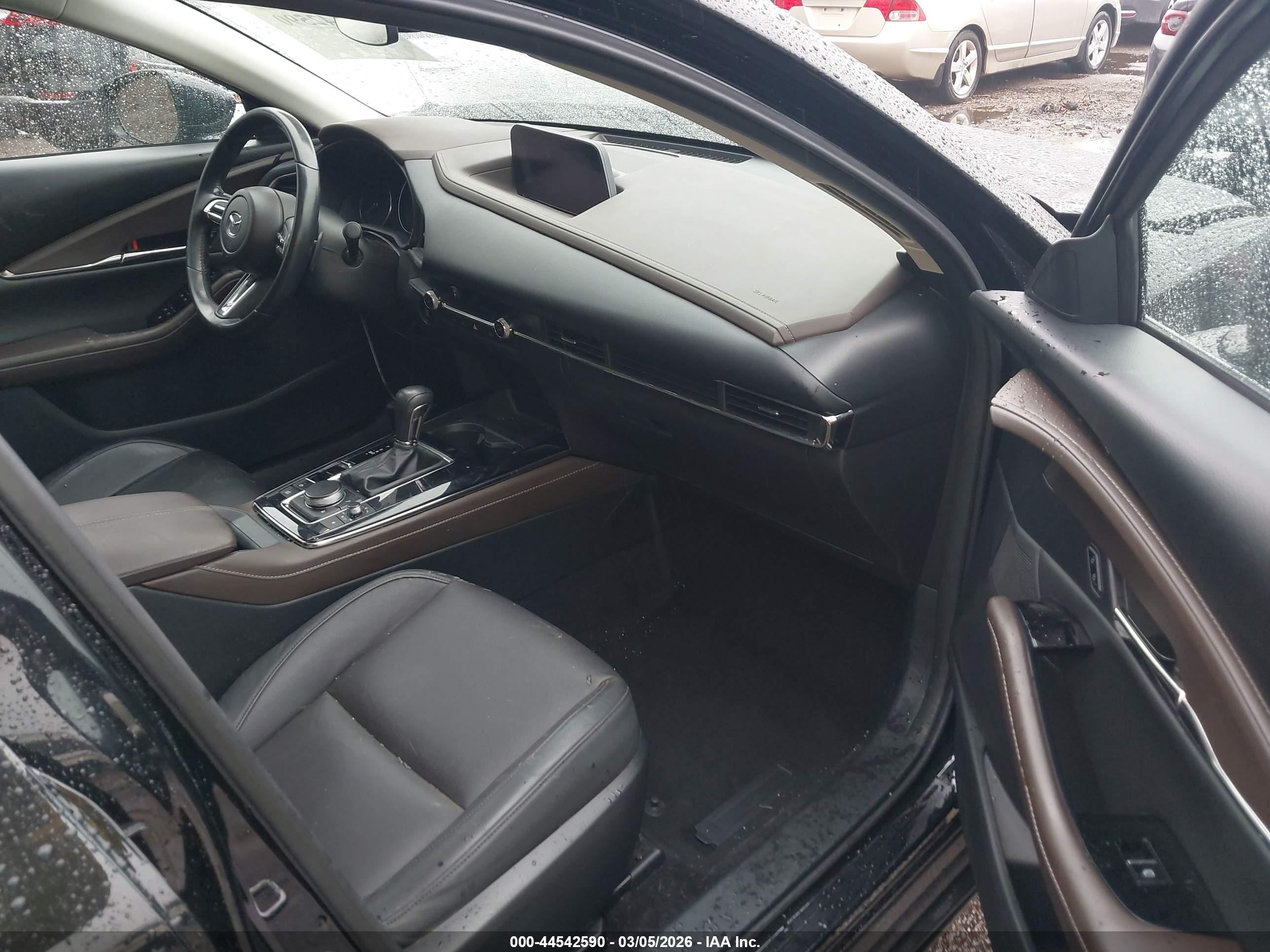 MAZDA CX-30 image 5