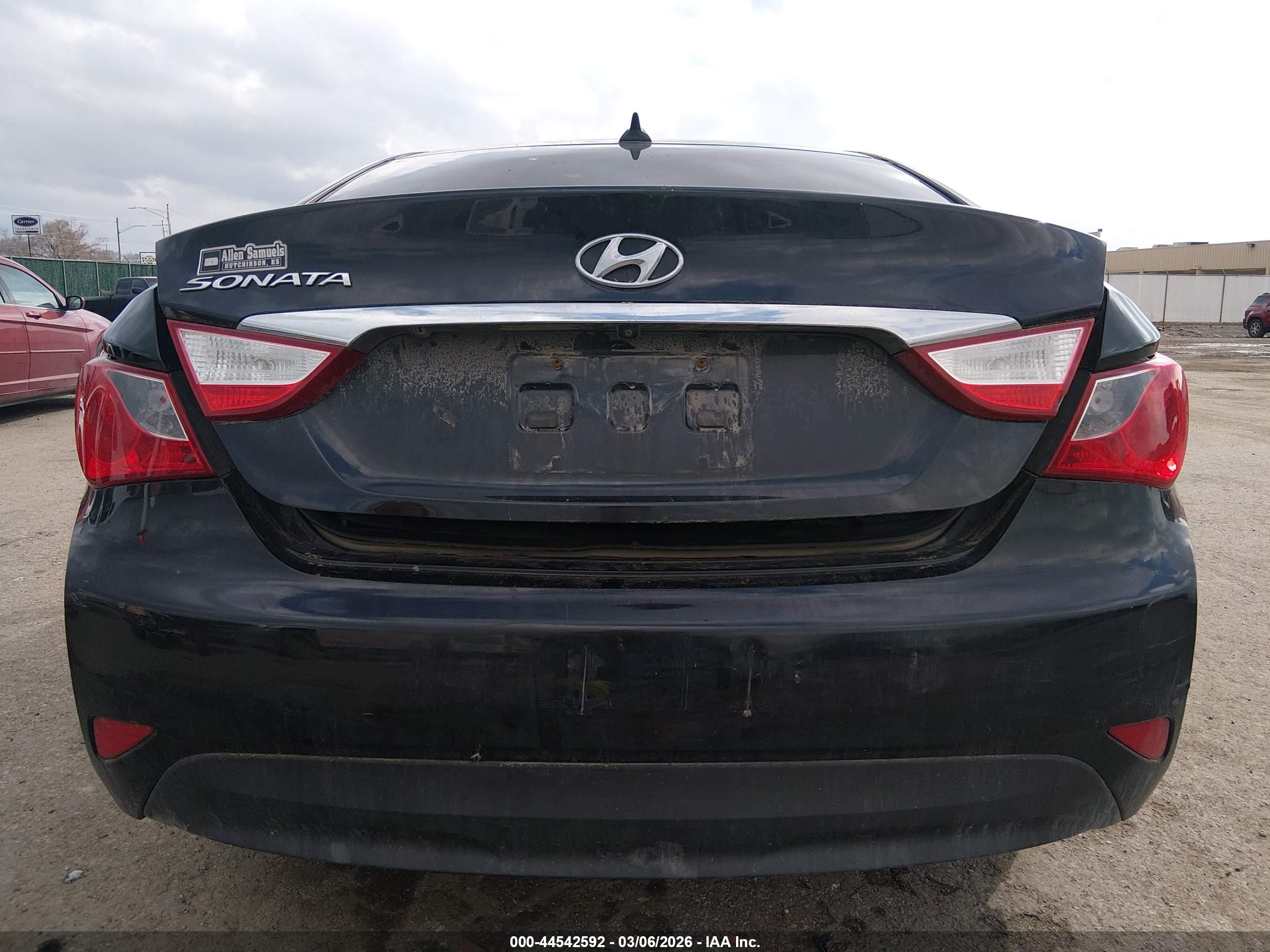 HYUNDAI SONATA image 6