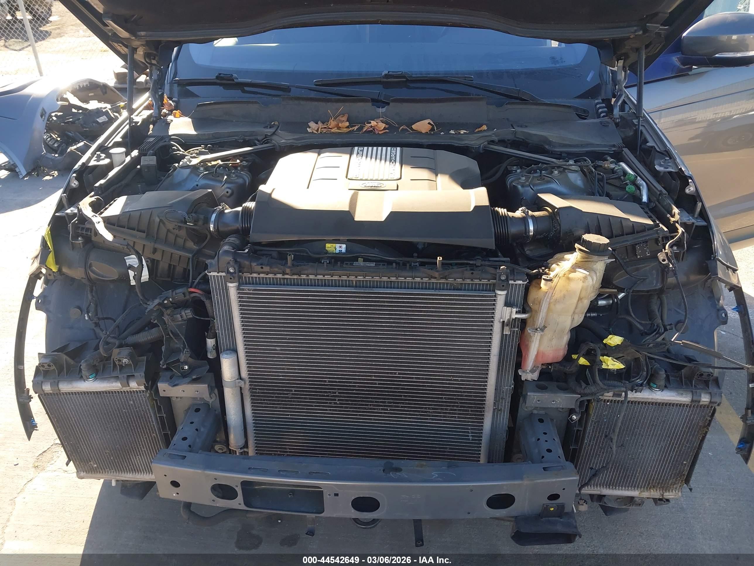 LAND ROVER image 10