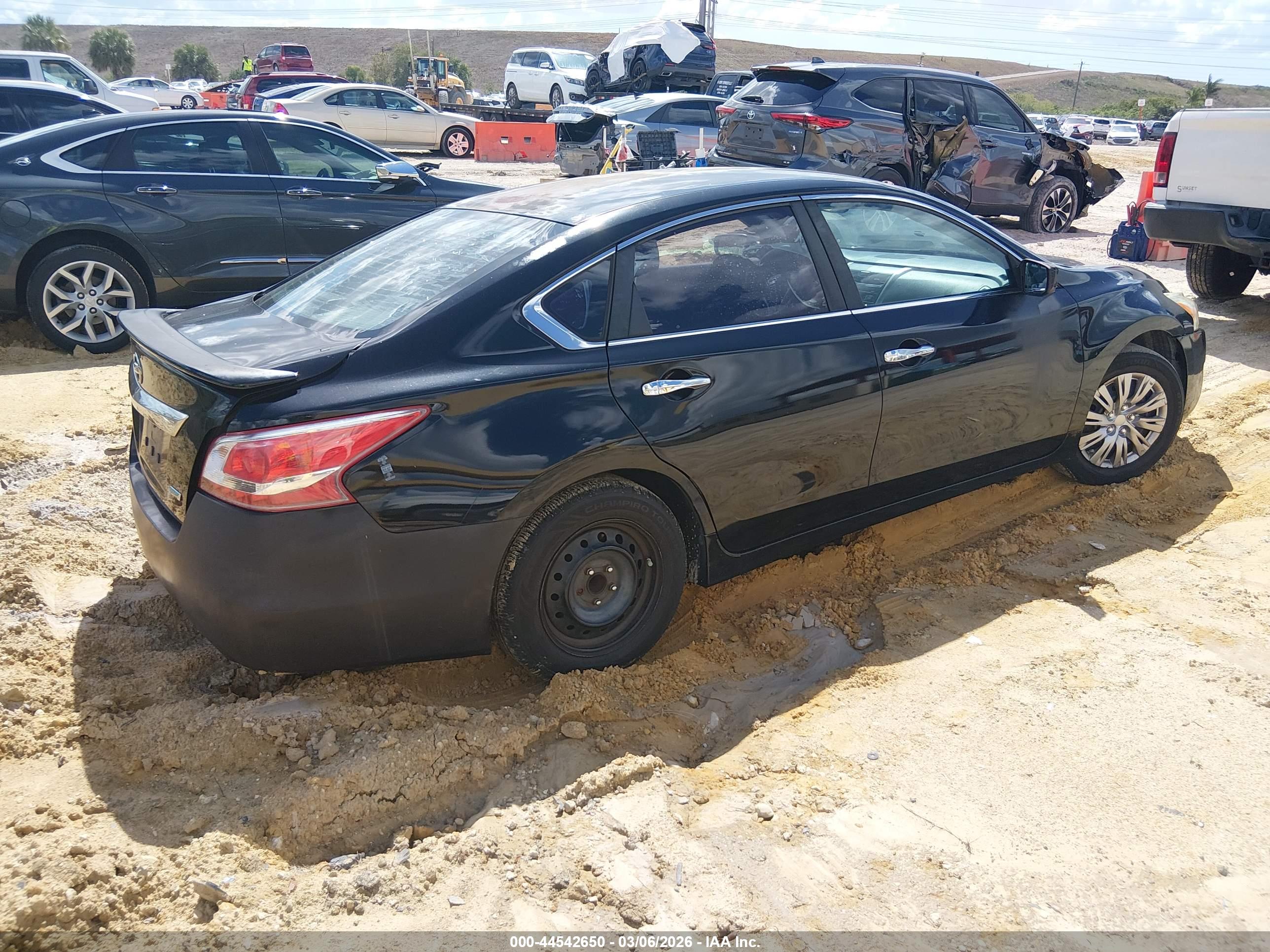 NISSAN ALTIMA image 4