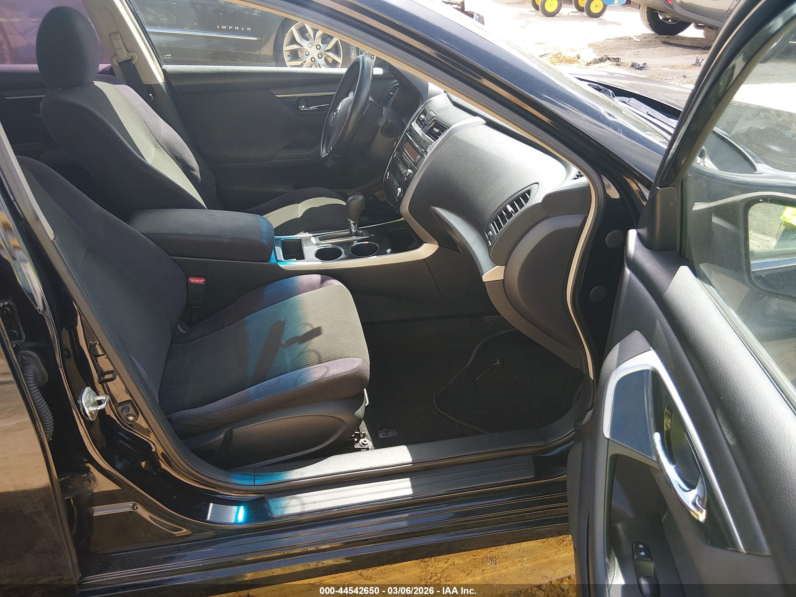 NISSAN ALTIMA image 5