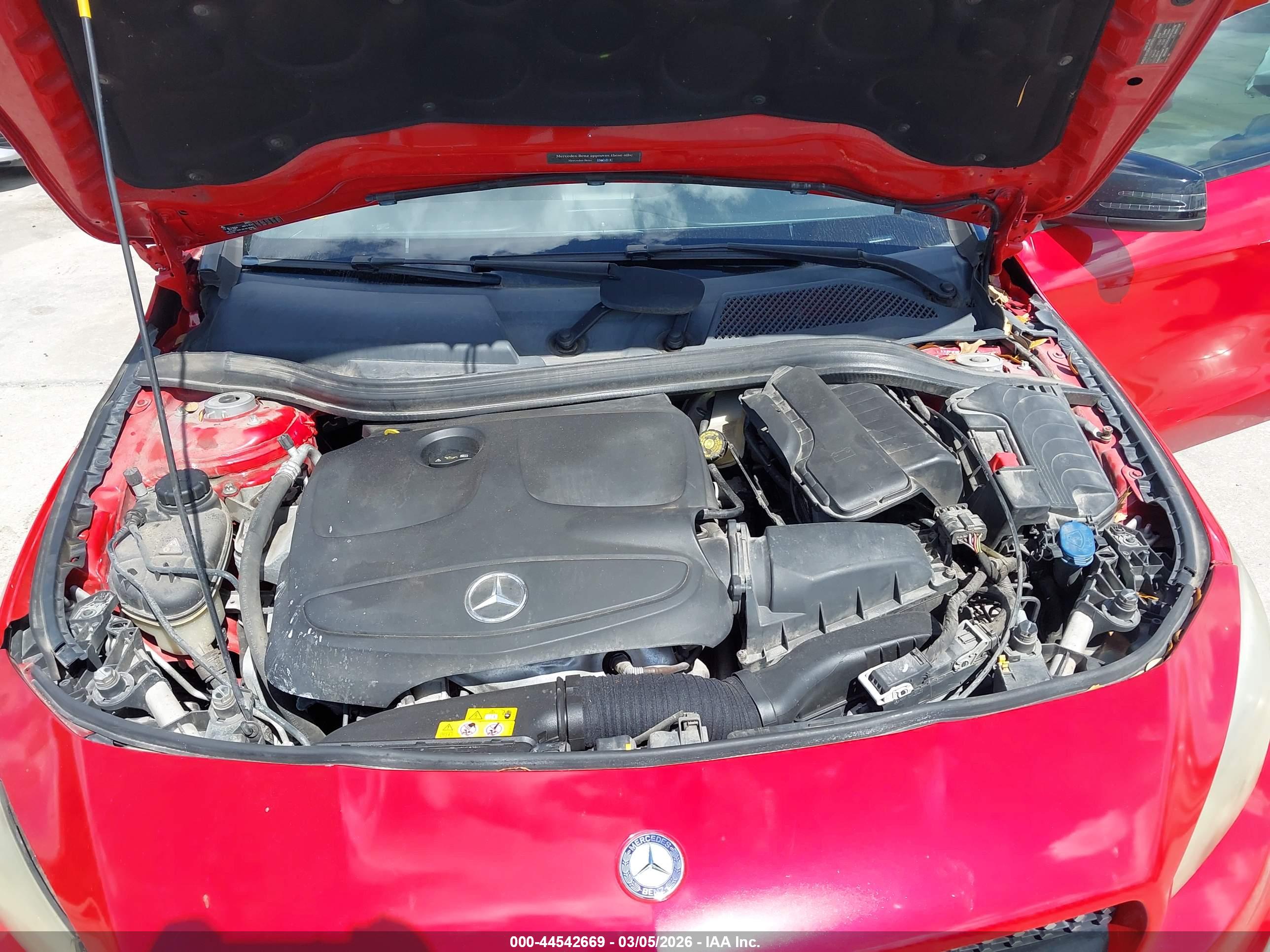 MERCEDES-BENZ CLA image 10