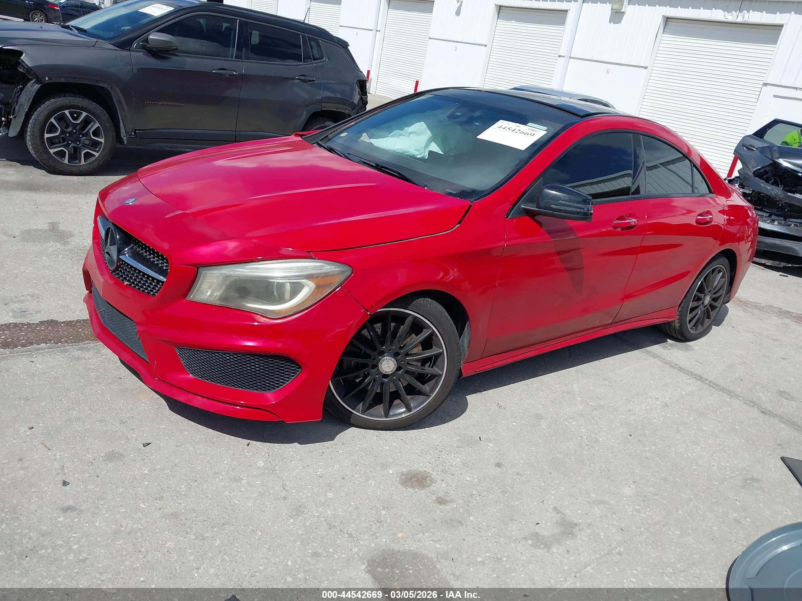 MERCEDES-BENZ CLA image 2