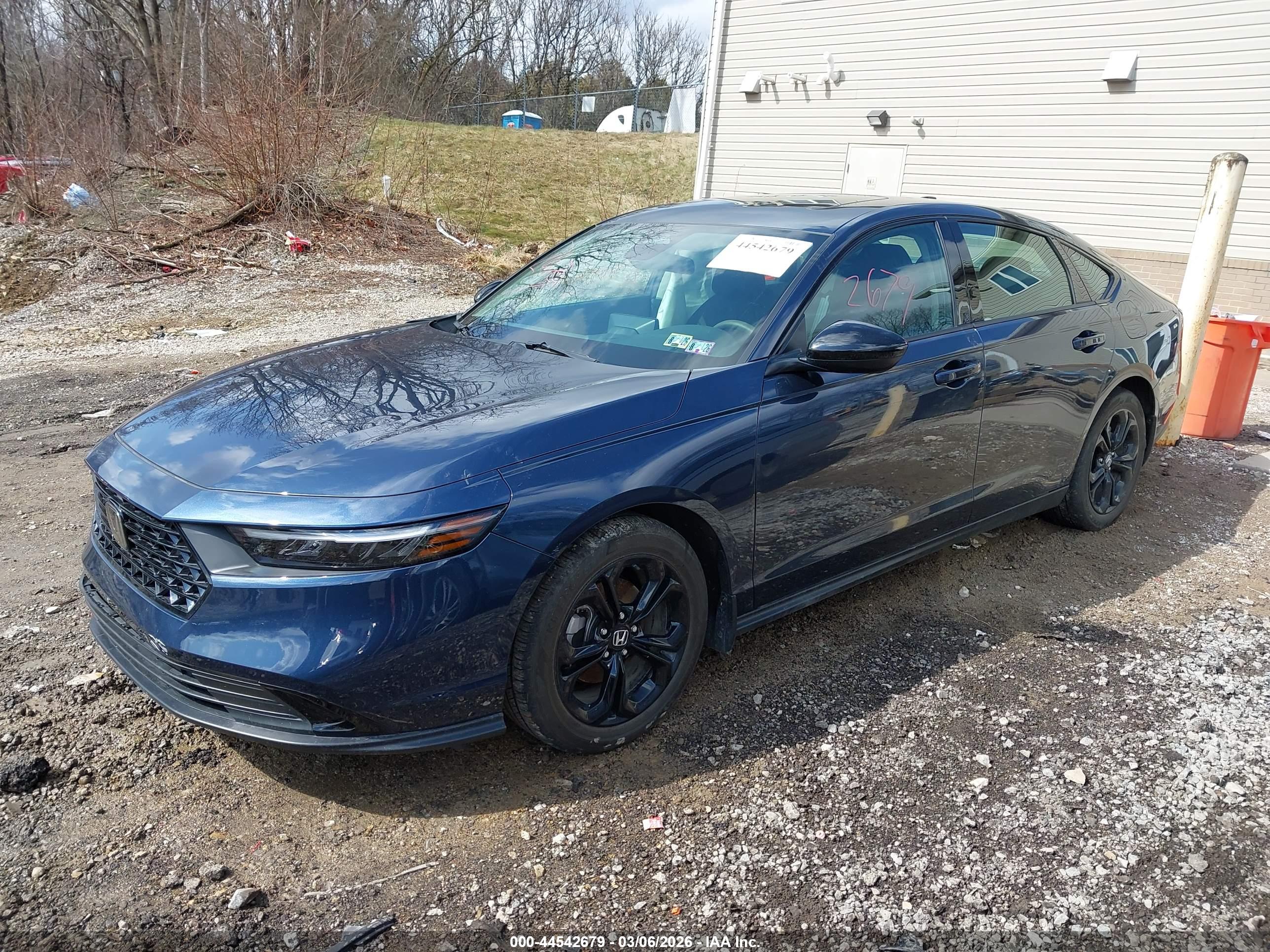 HONDA ACCORD image 2