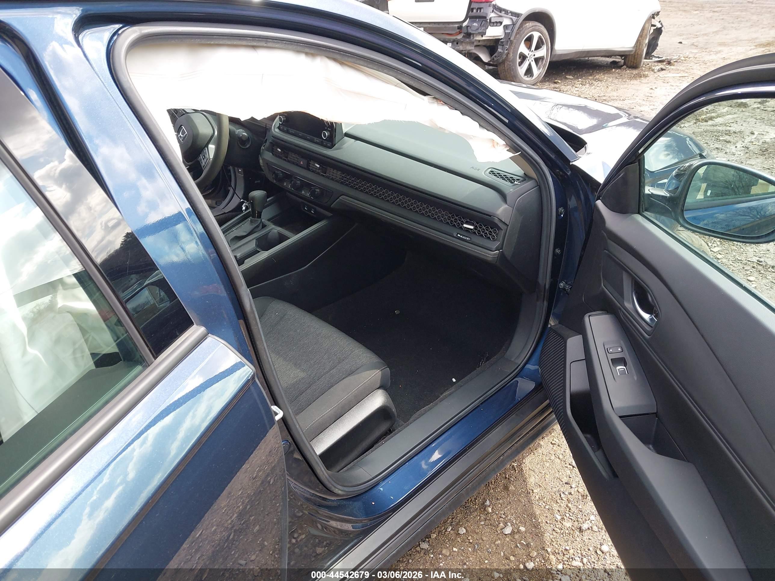 HONDA ACCORD image 5