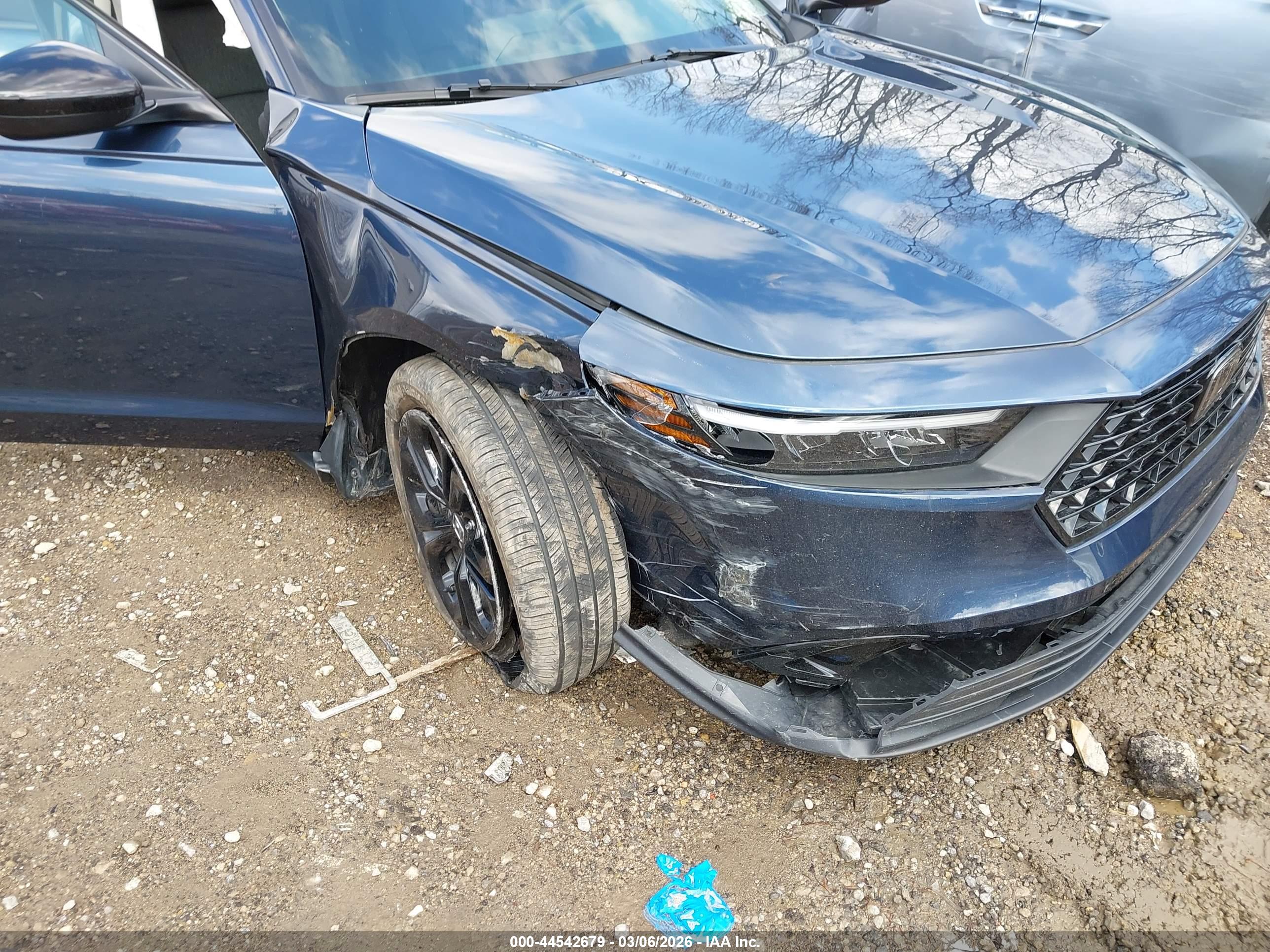 HONDA ACCORD image 6