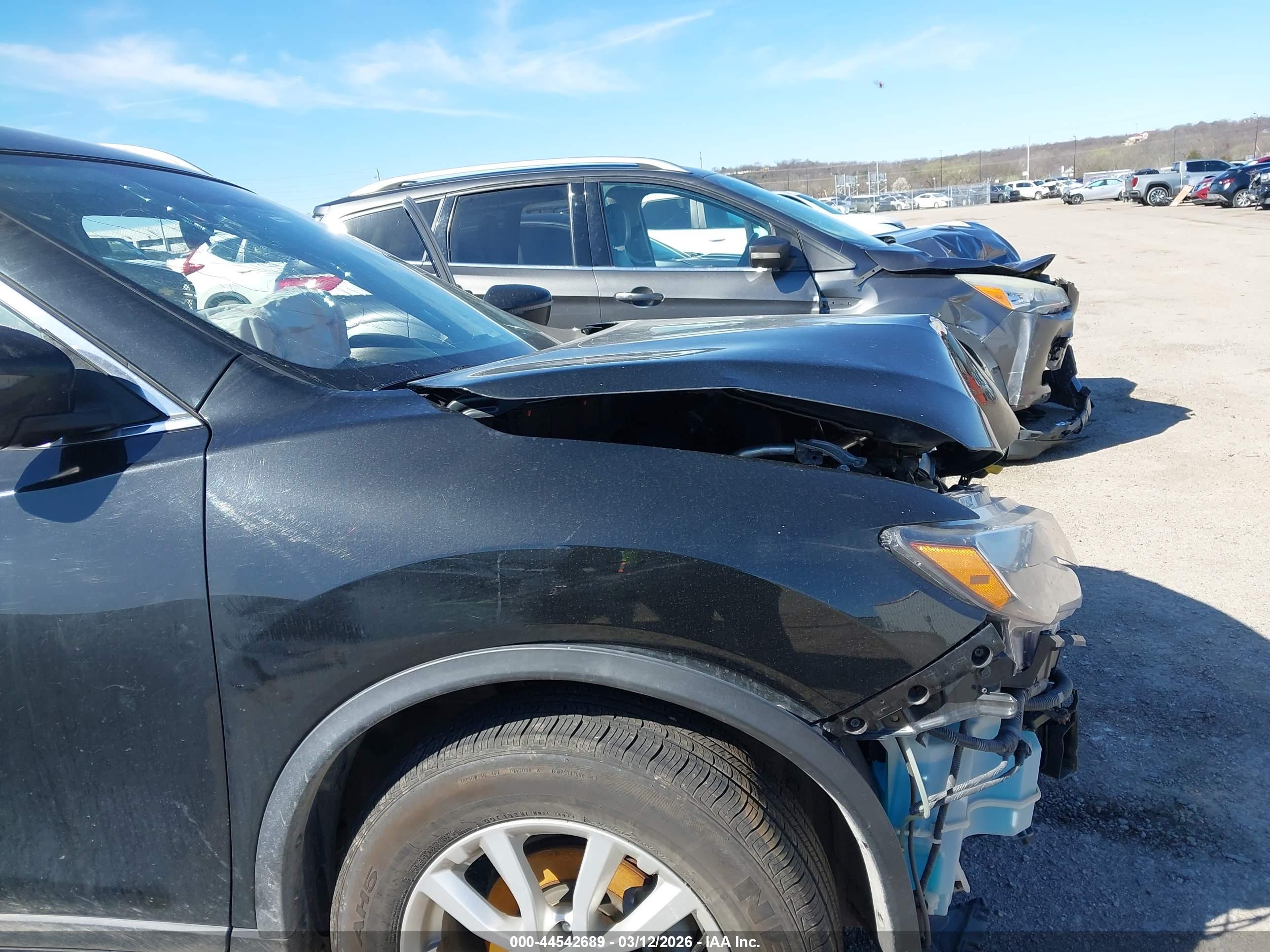 NISSAN ROGUE image 10