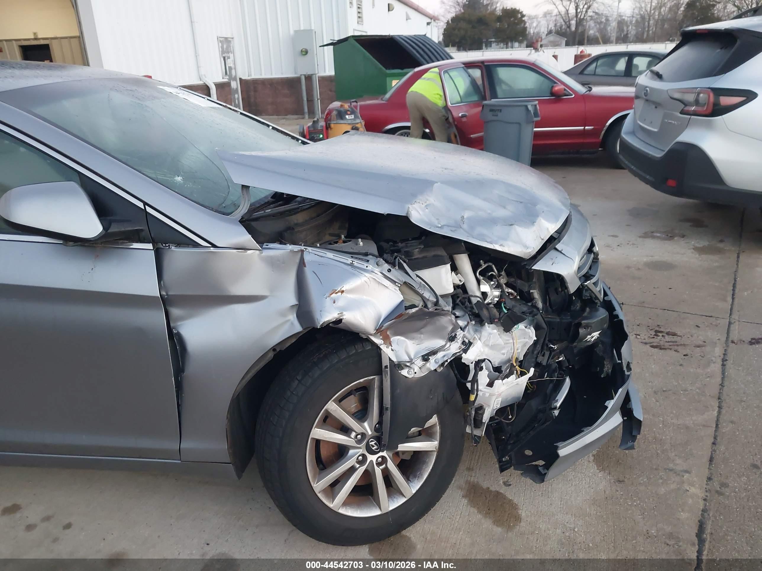 HYUNDAI SONATA image 6