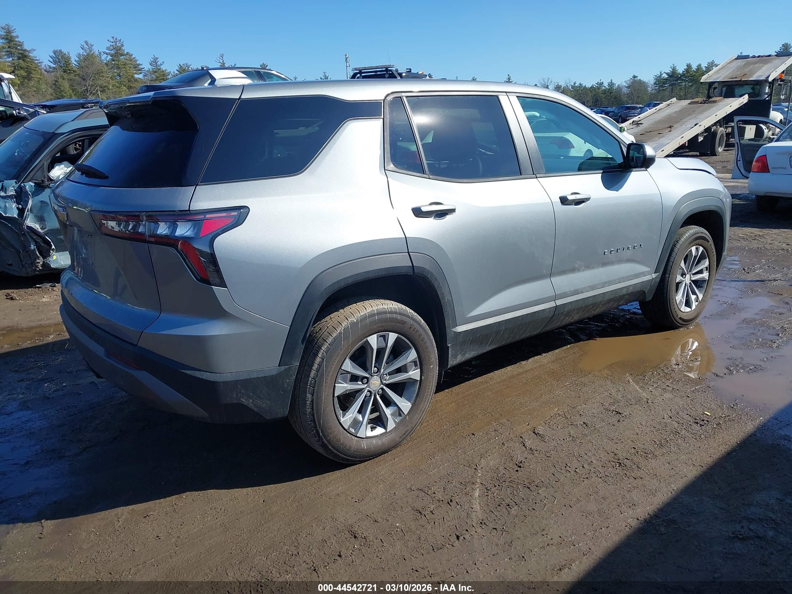 CHEVROLET EQUINOX image 4