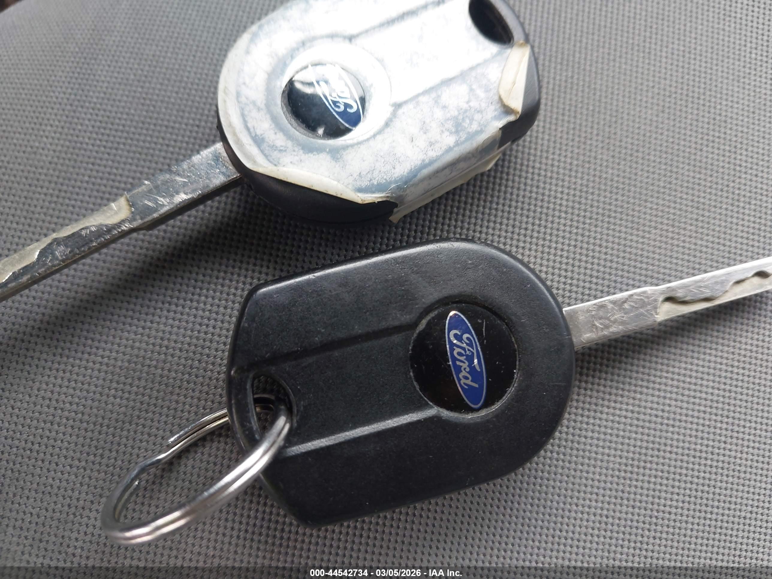 FORD ESCAPE image 11