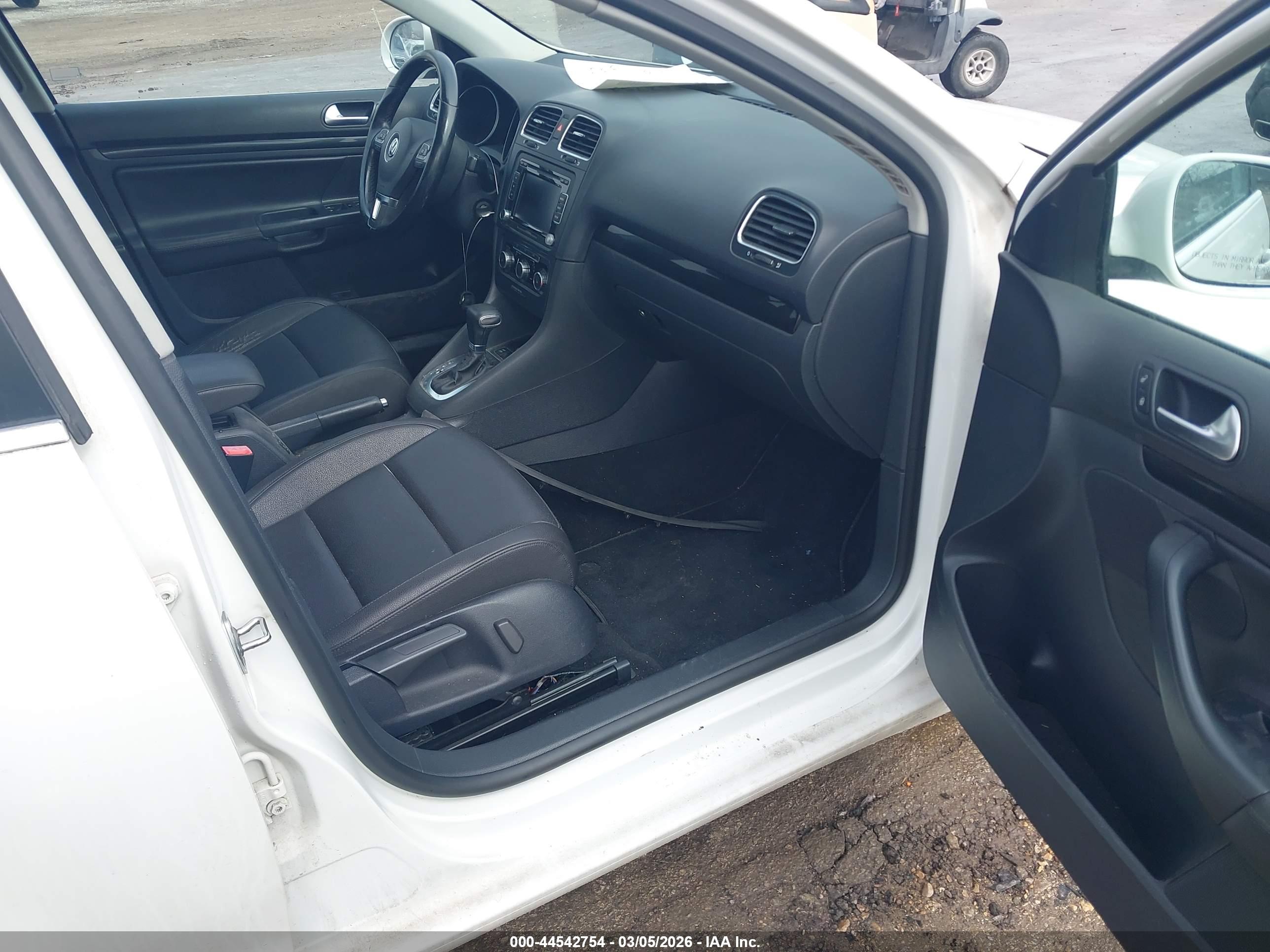 VOLKSWAGEN JETTA image 5