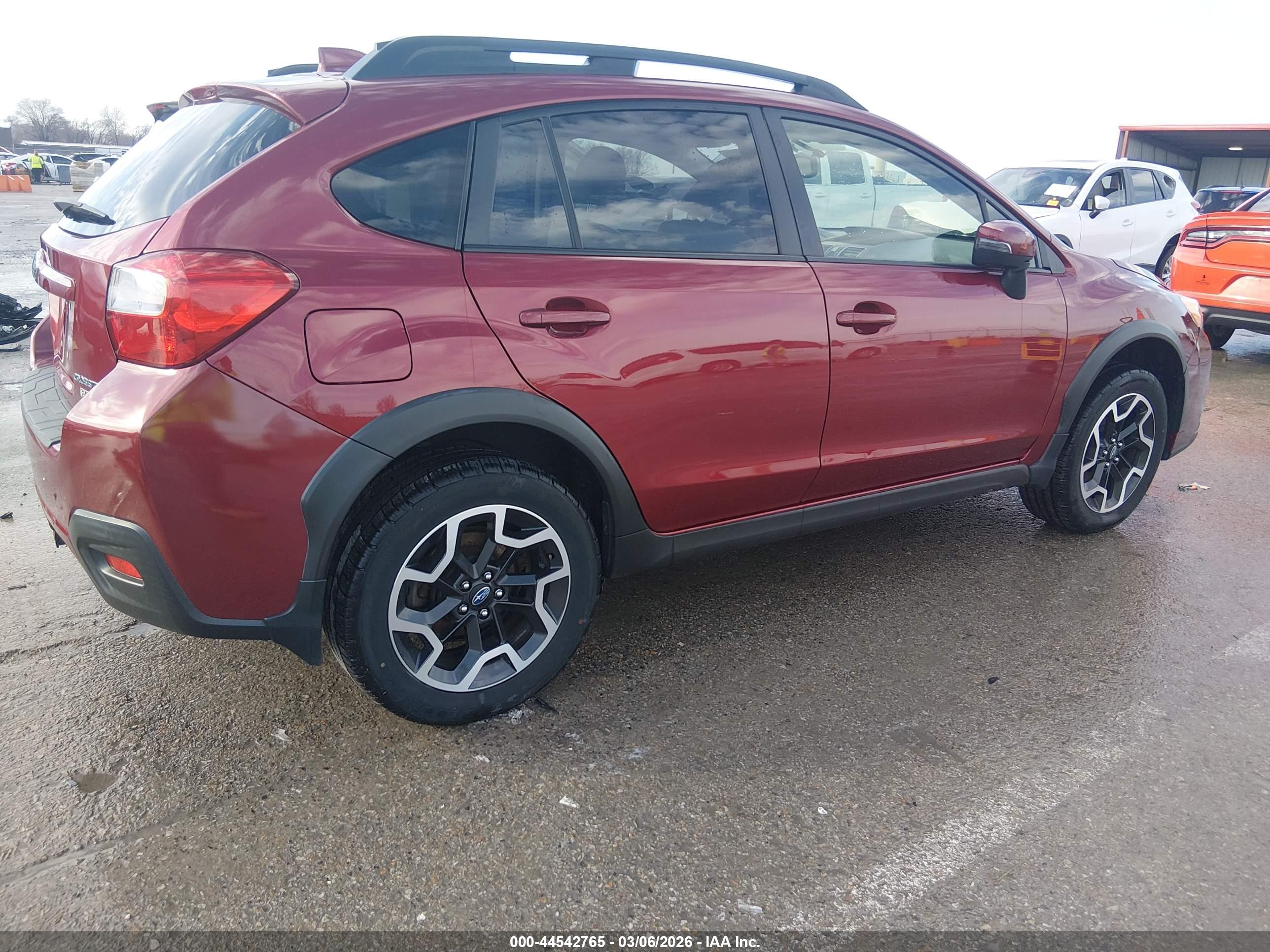 SUBARU CROSSTREK image 4