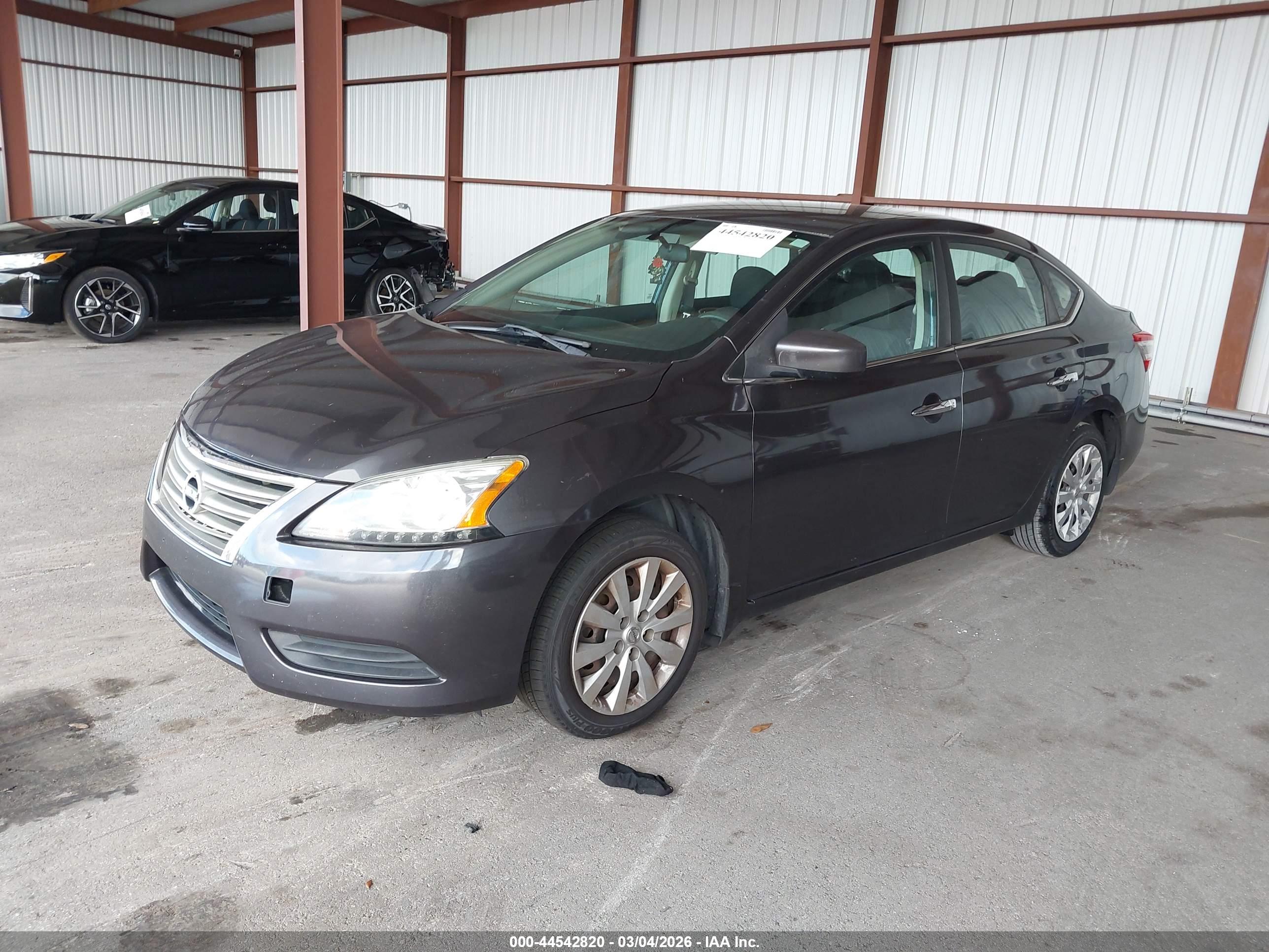 NISSAN SENTRA image 2