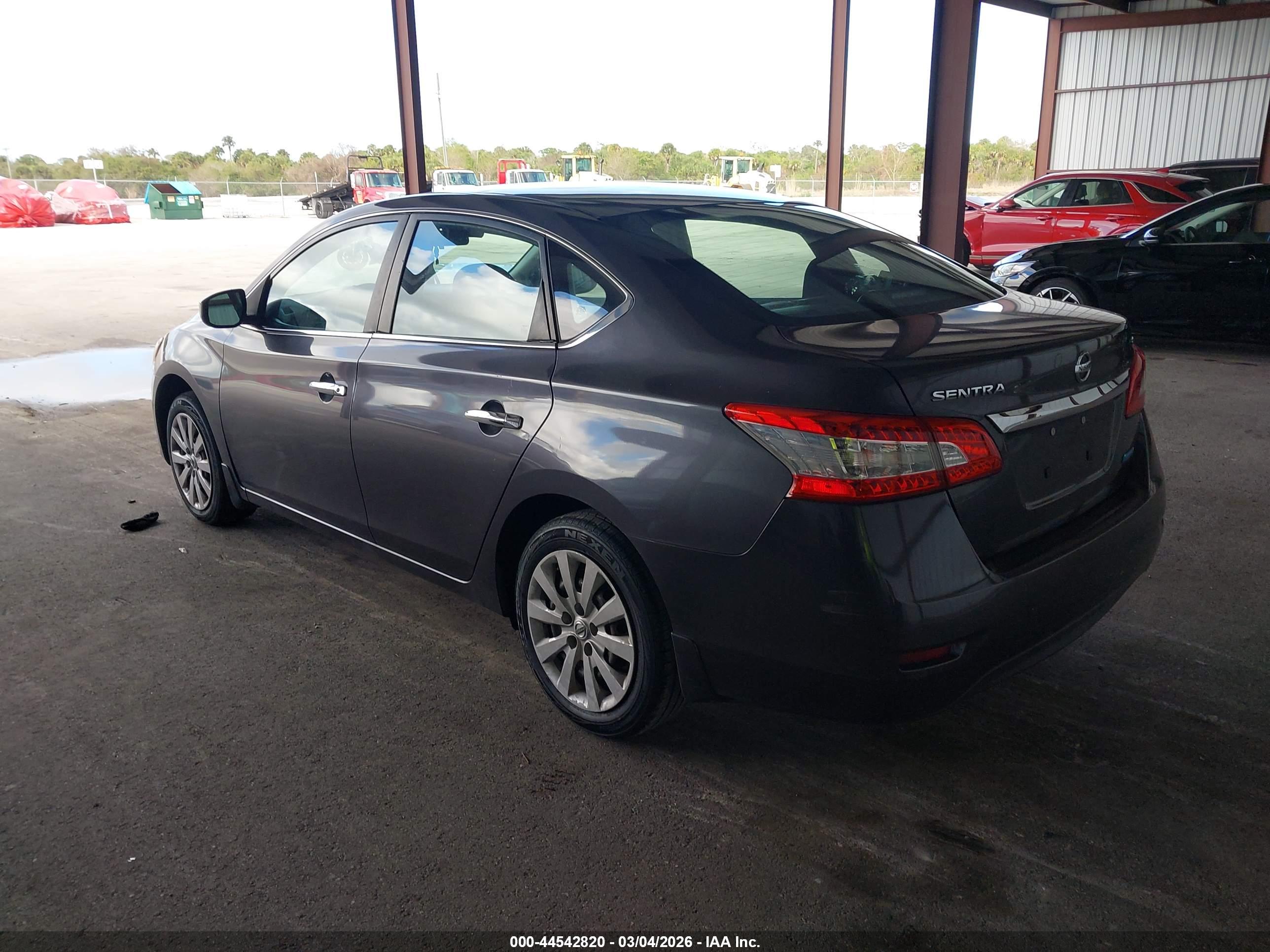 NISSAN SENTRA image 3