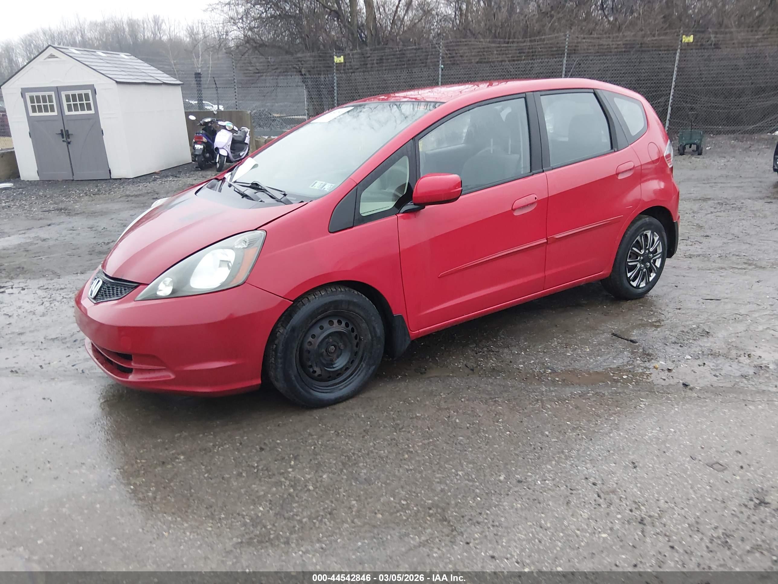 HONDA FIT image 2