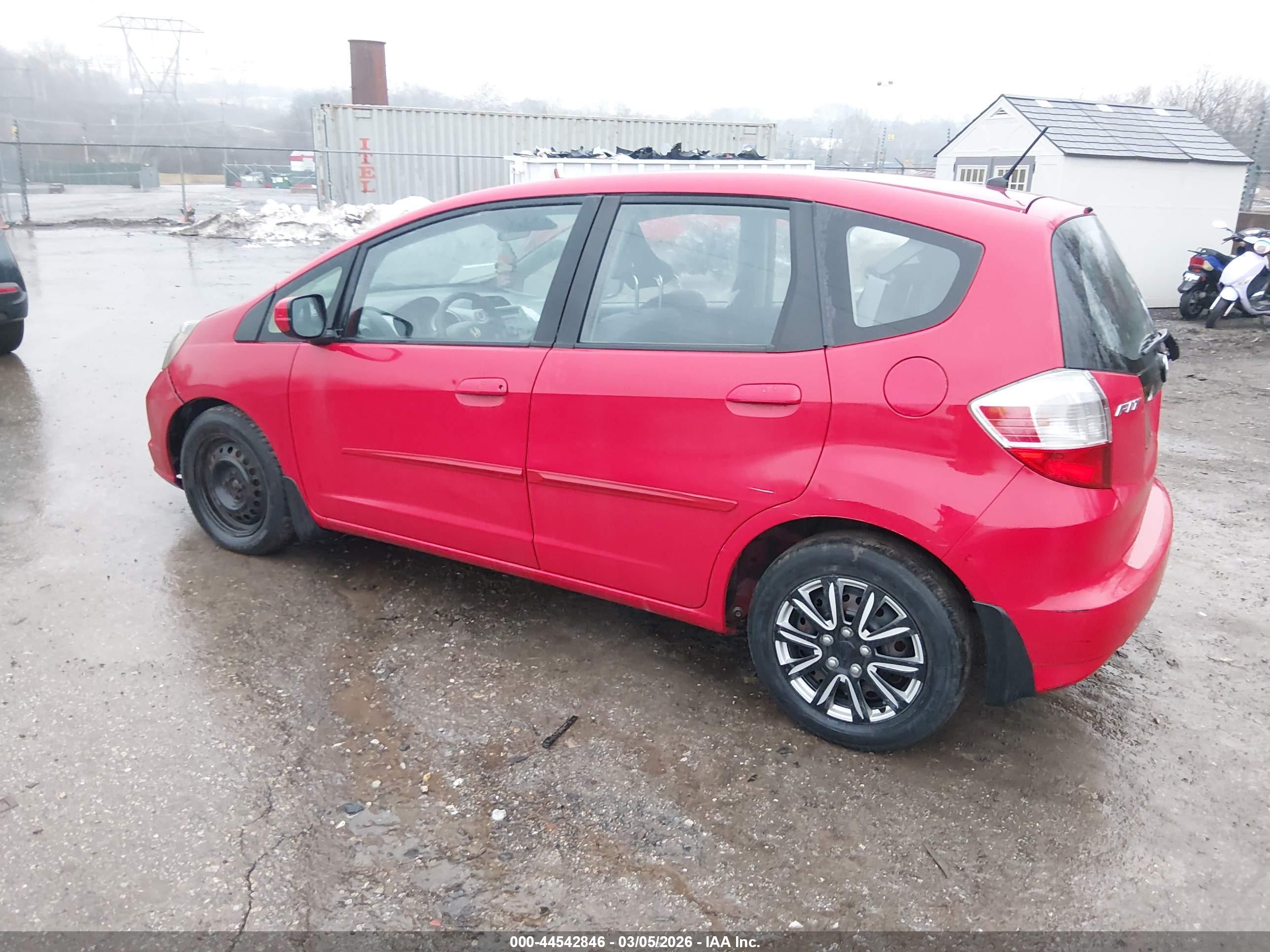 HONDA FIT image 3