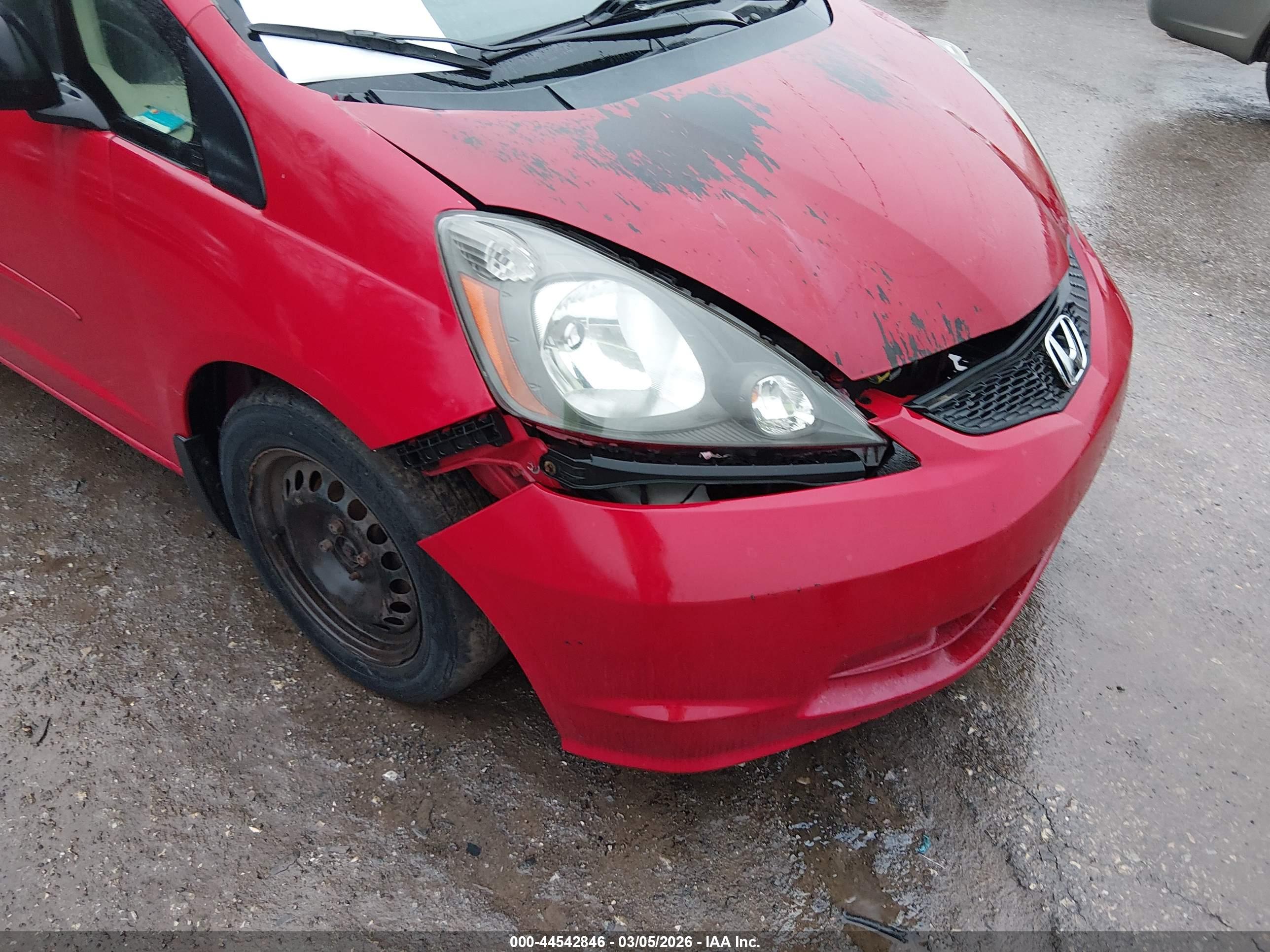 HONDA FIT image 6