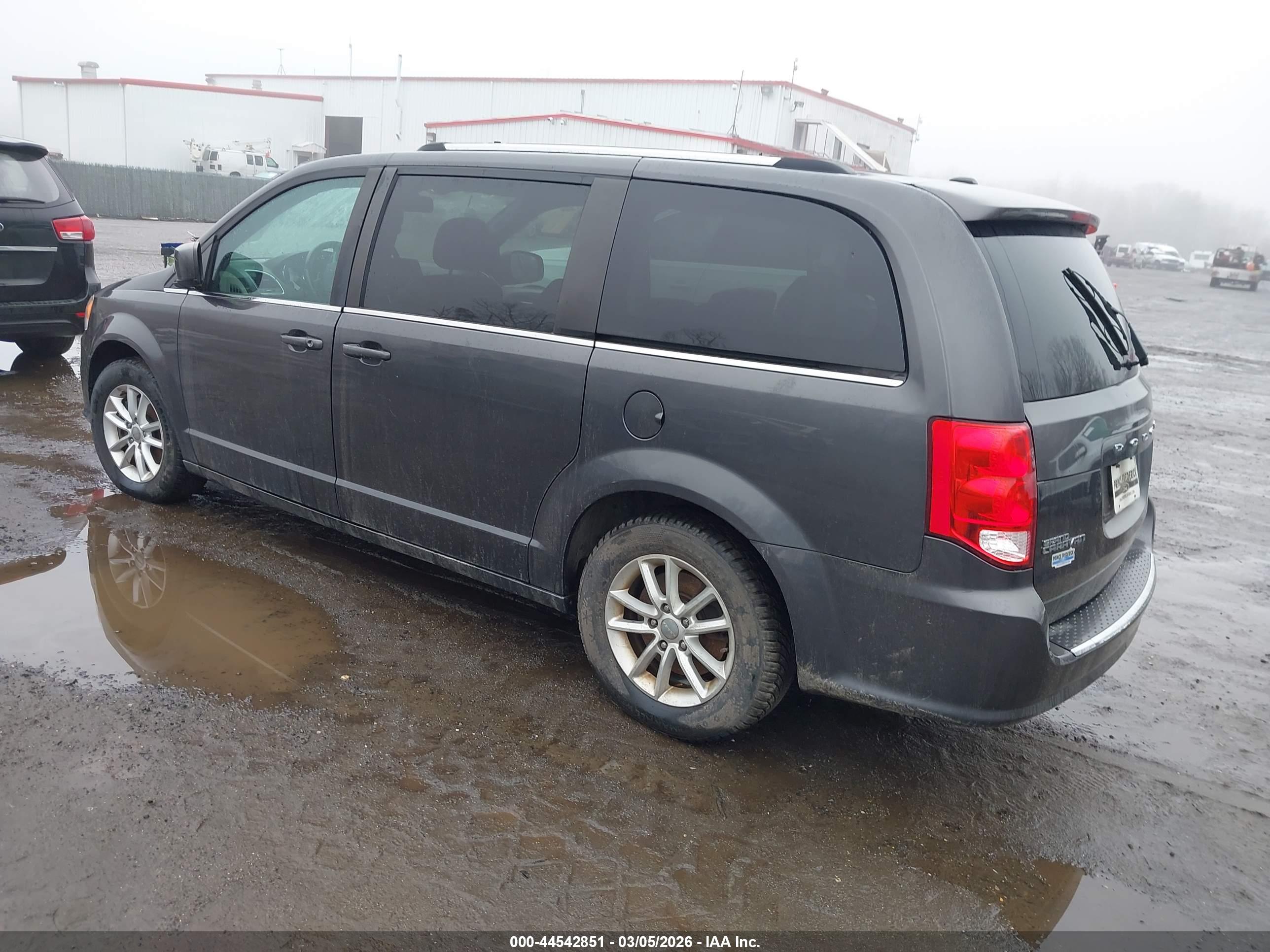 DODGE GRAND image 3