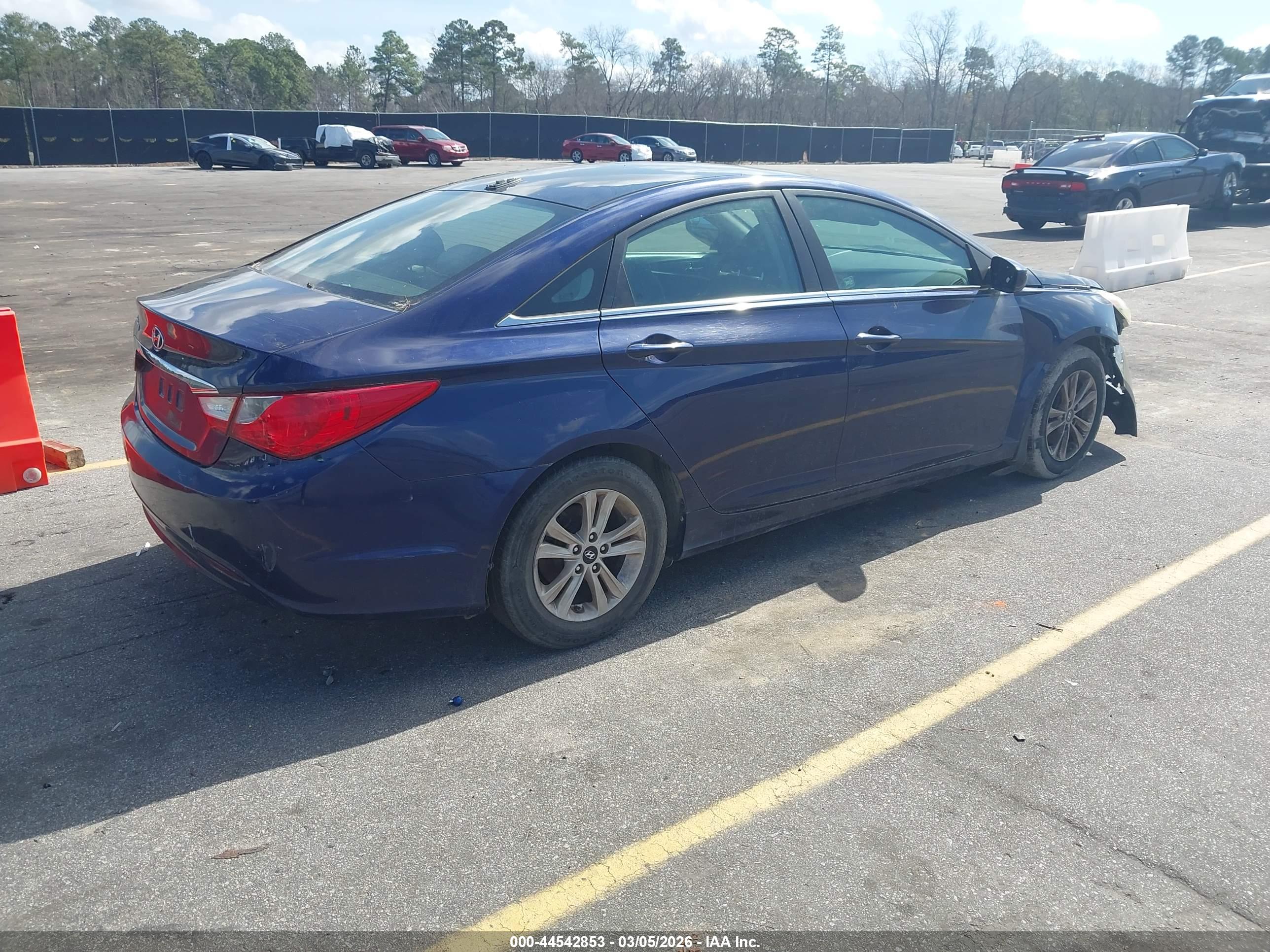HYUNDAI SONATA image 4