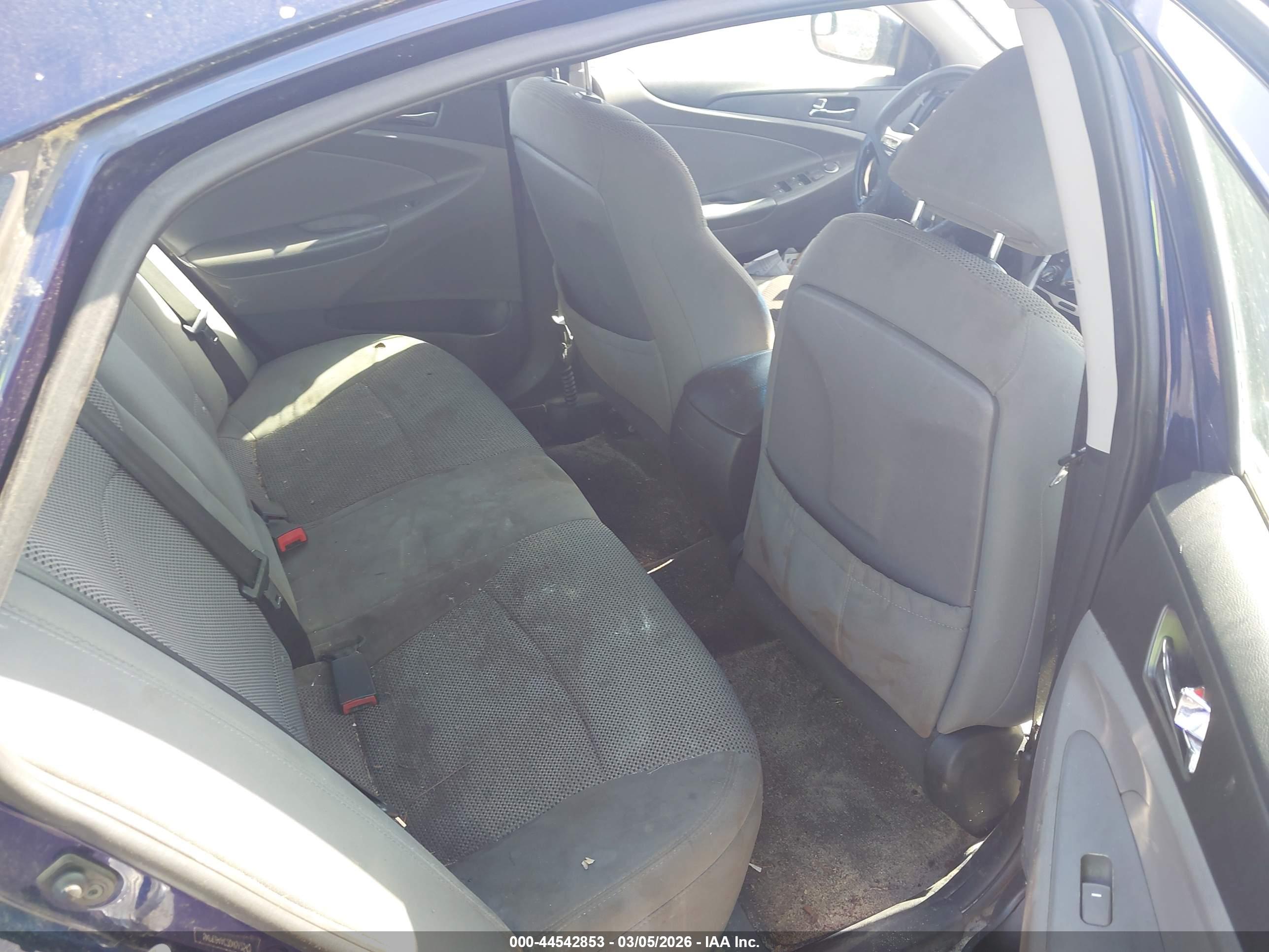 HYUNDAI SONATA image 8