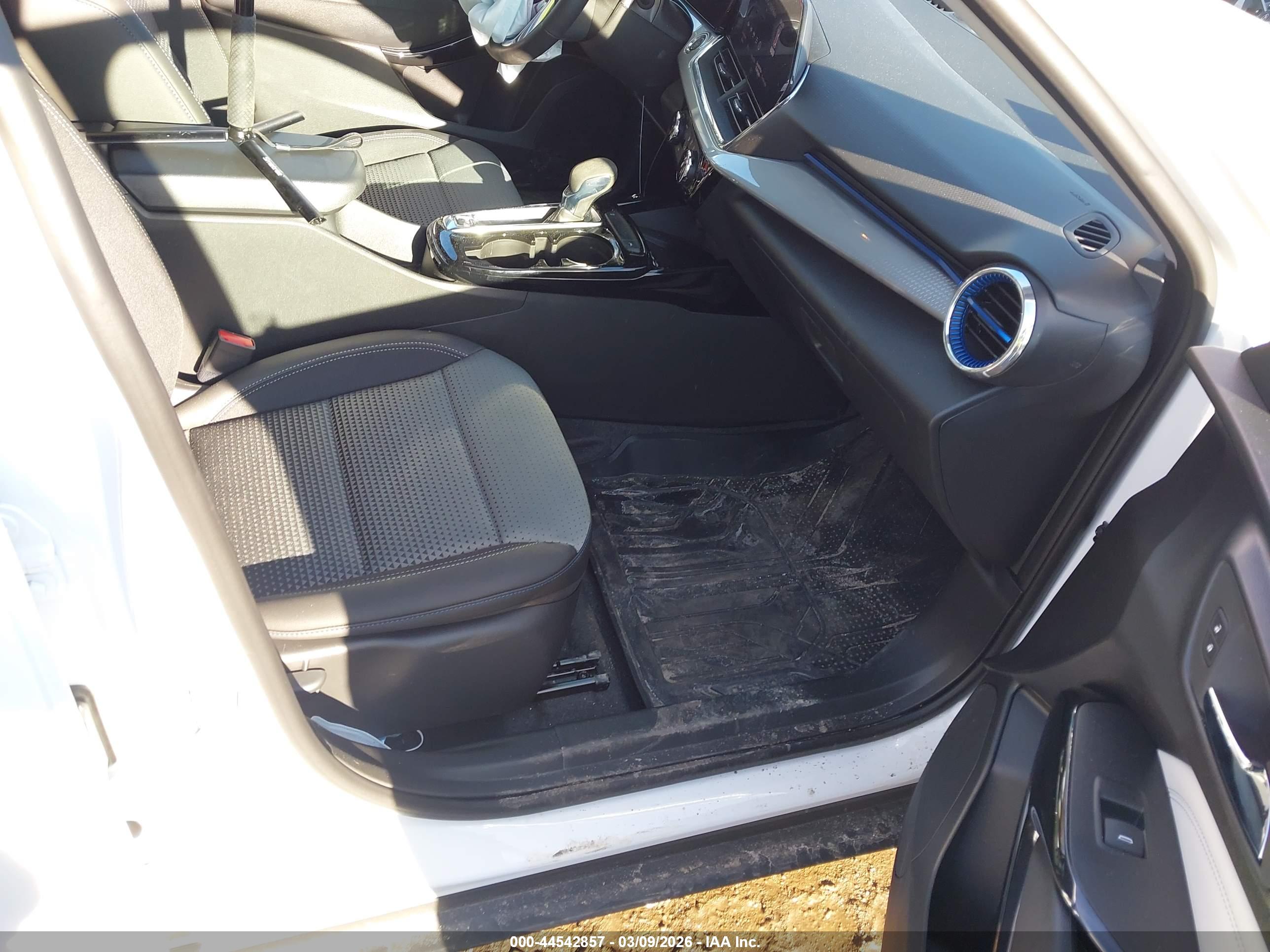 CHEVROLET TRAX image 5
