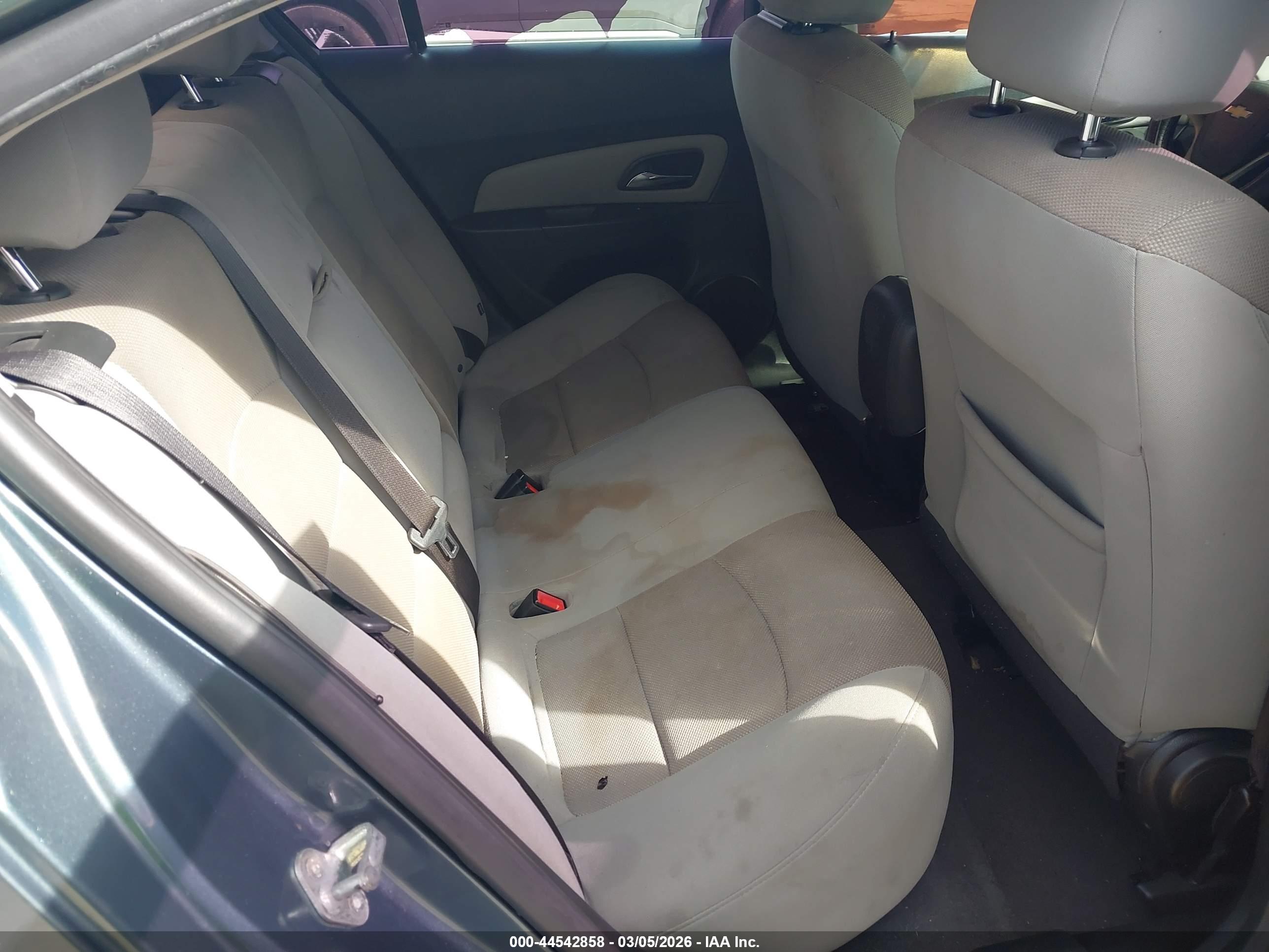 CHEVROLET CRUZE image 8
