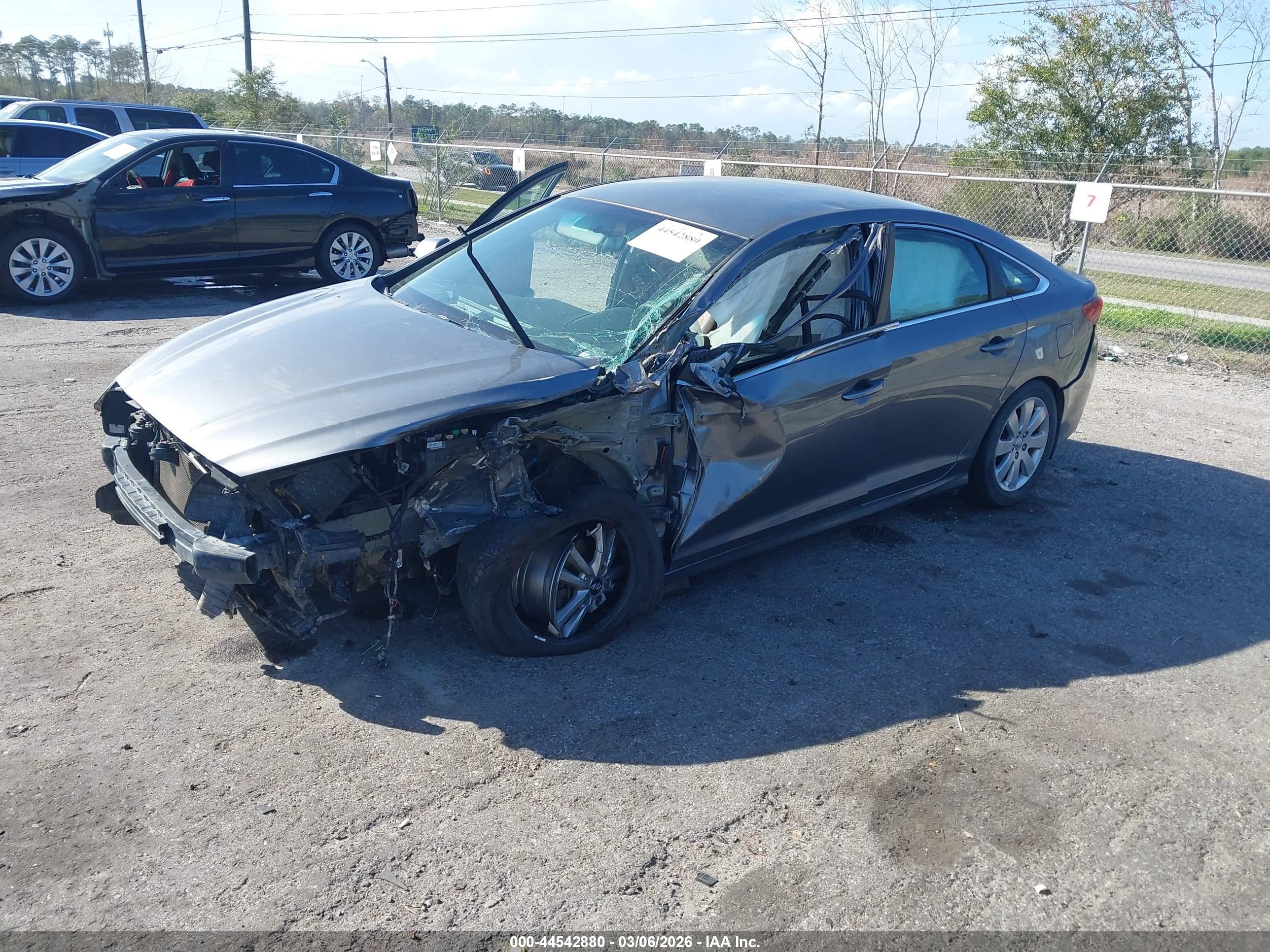 HYUNDAI SONATA image 2