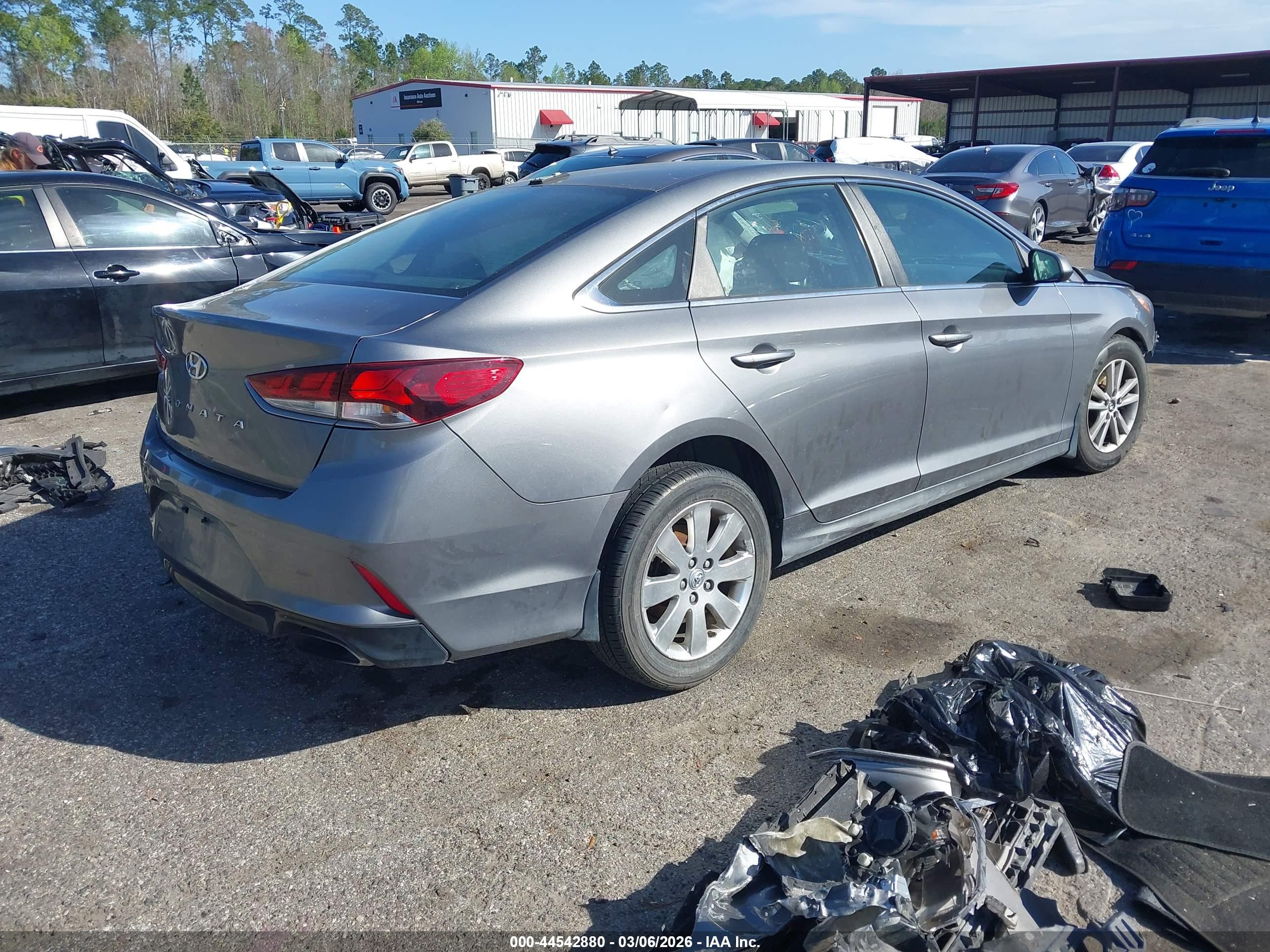 HYUNDAI SONATA image 4