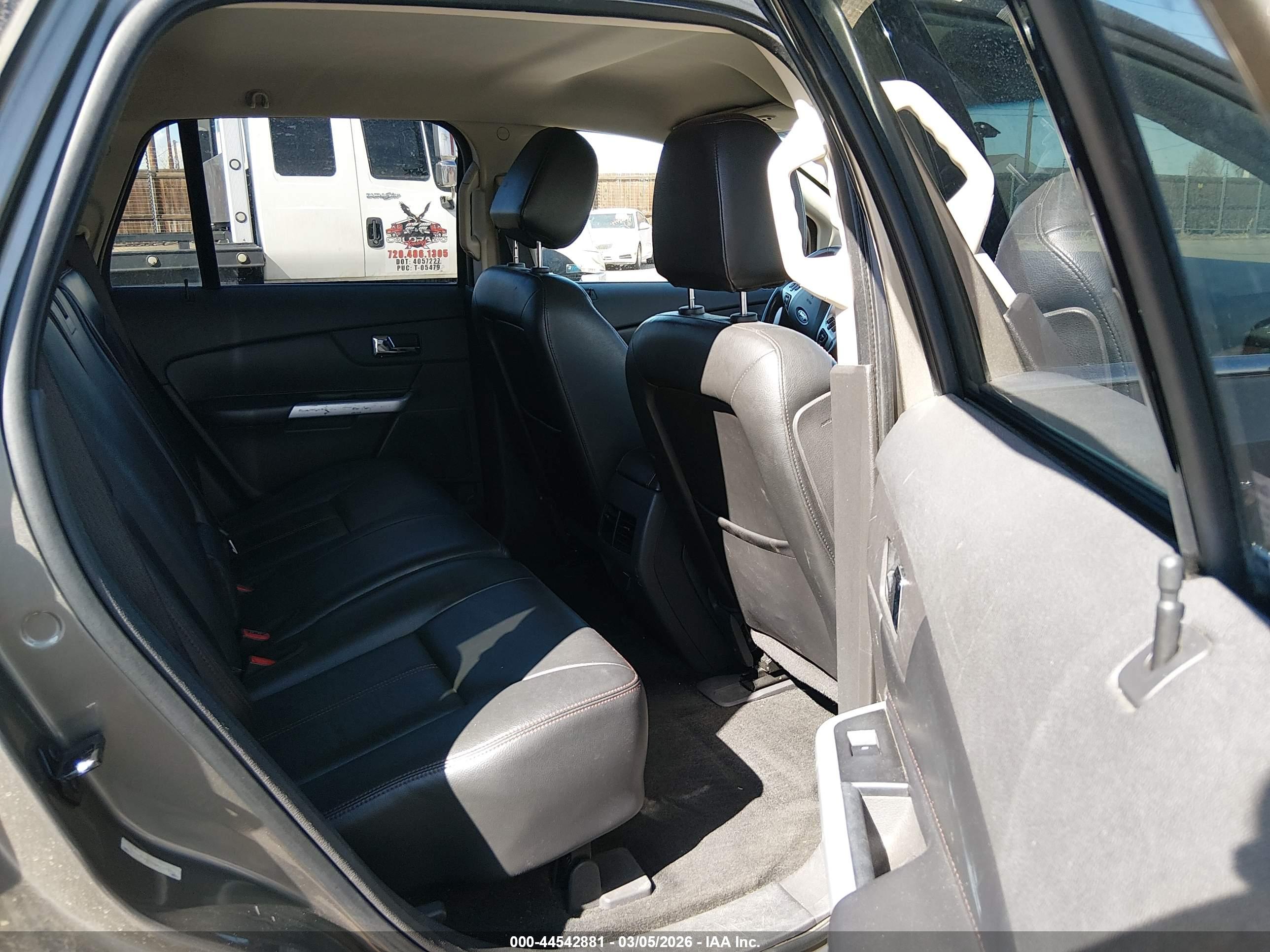 FORD EDGE image 8