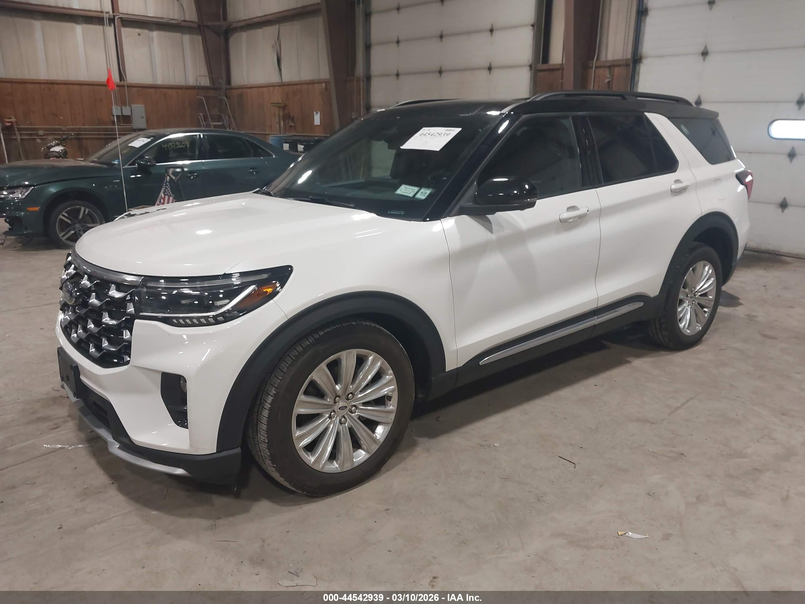 FORD EXPLORER image 2