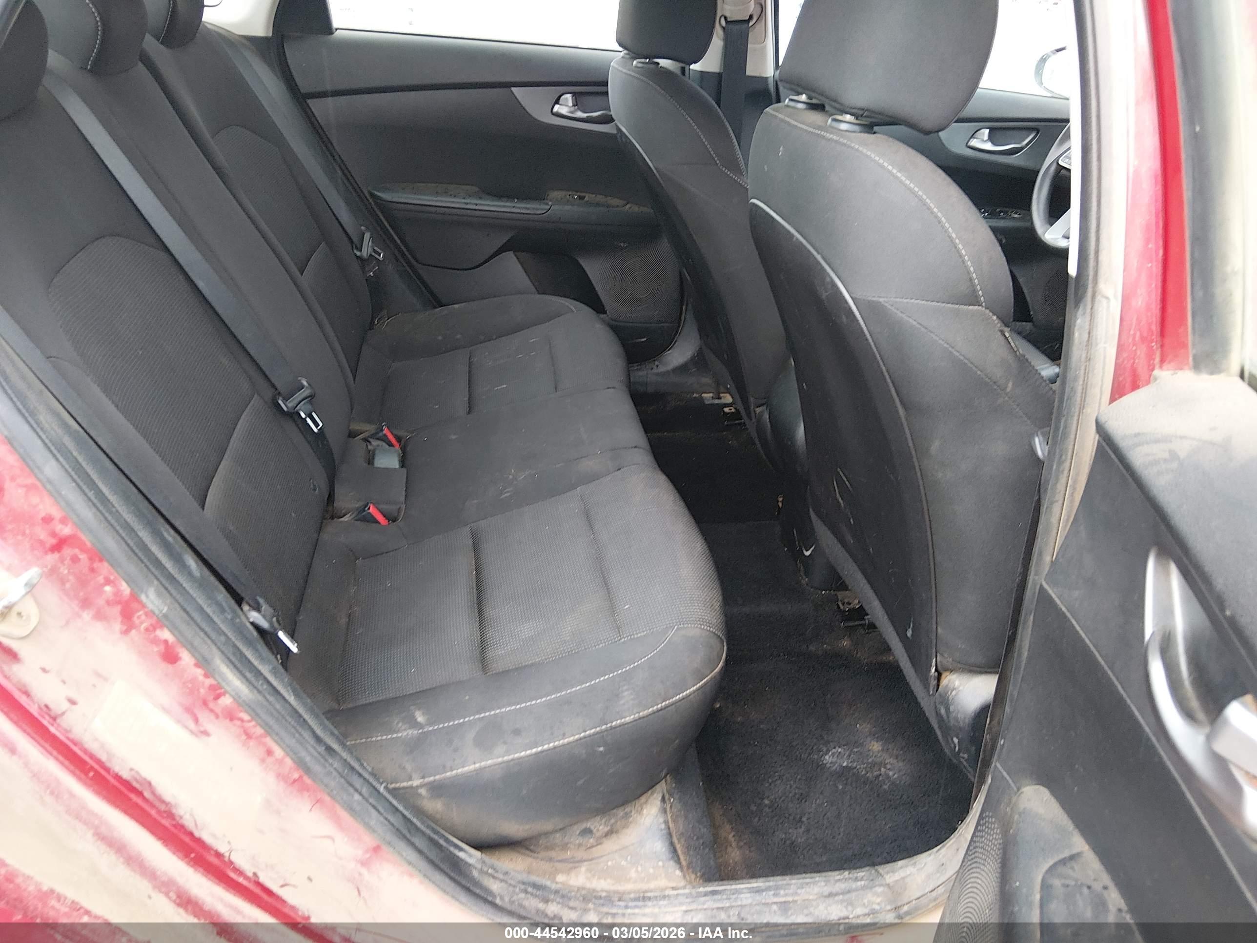 KIA FORTE image 8