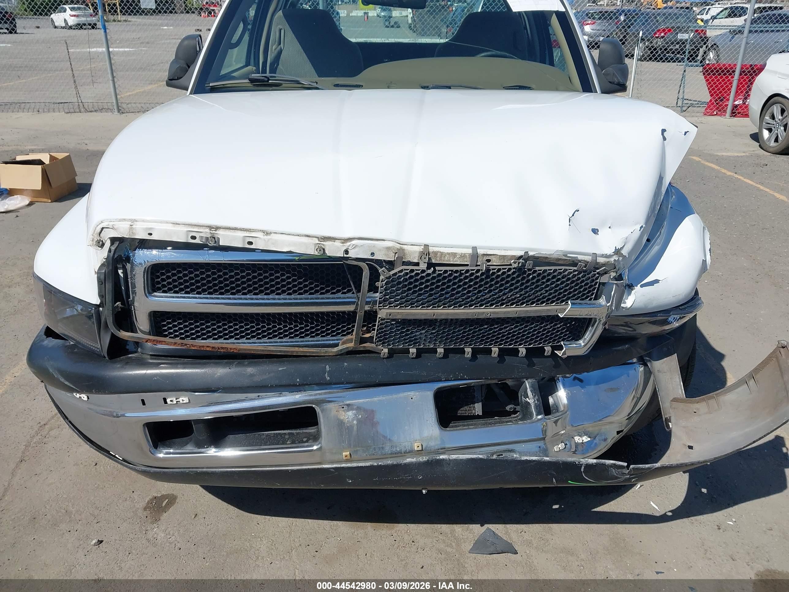 DODGE RAM image 6
