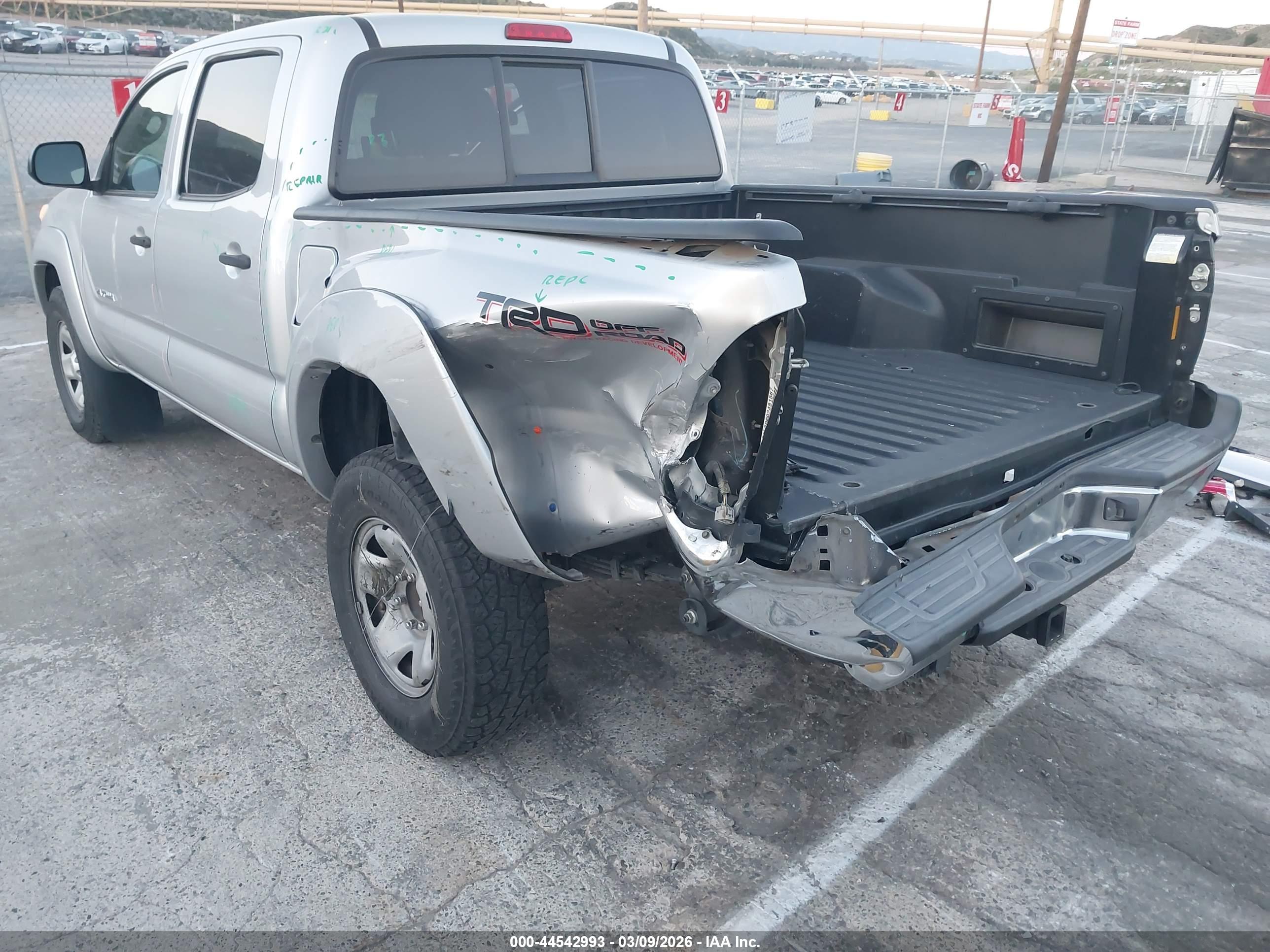TOYOTA TACOMA image 6