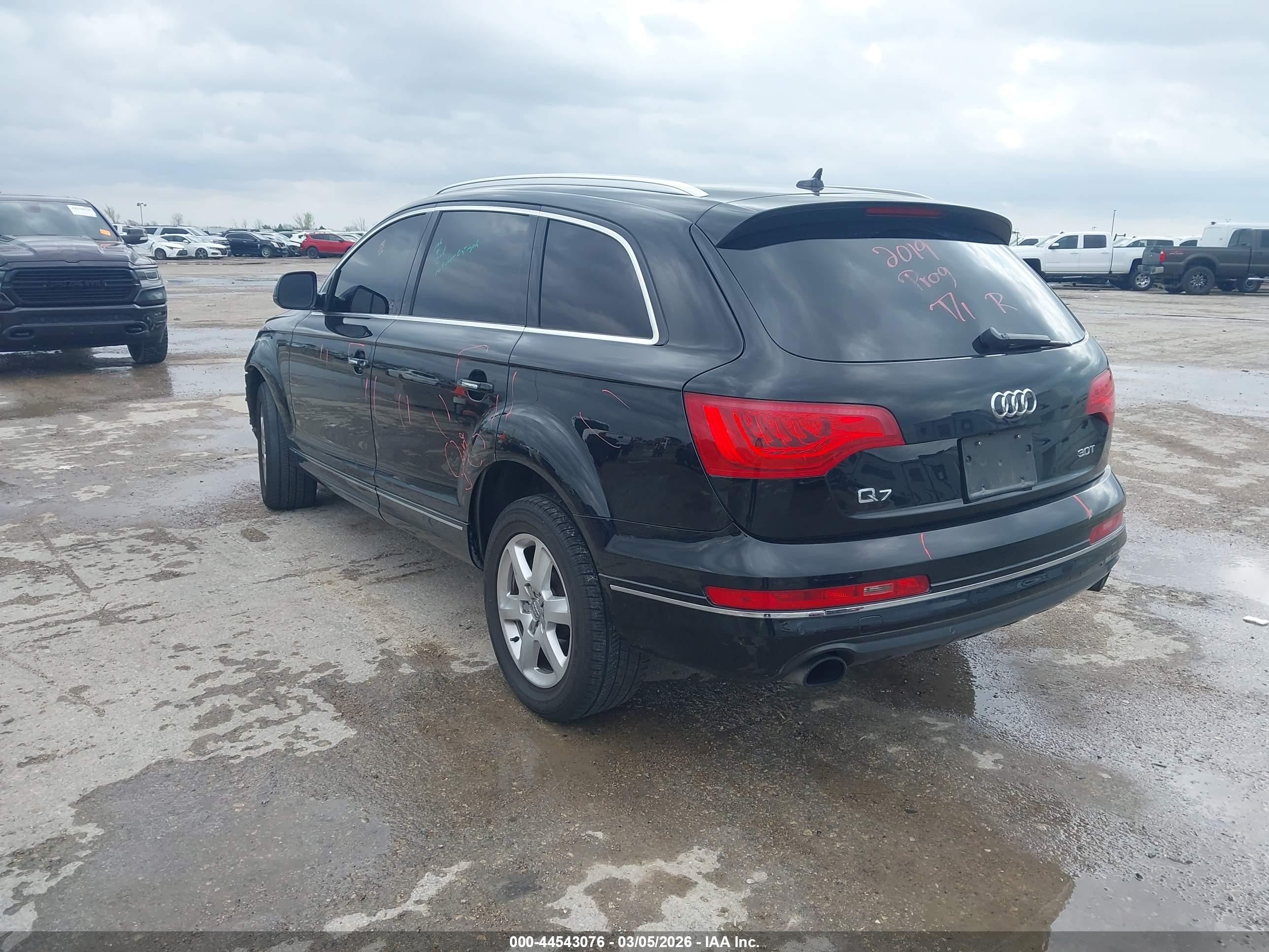 AUDI Q7 image 3
