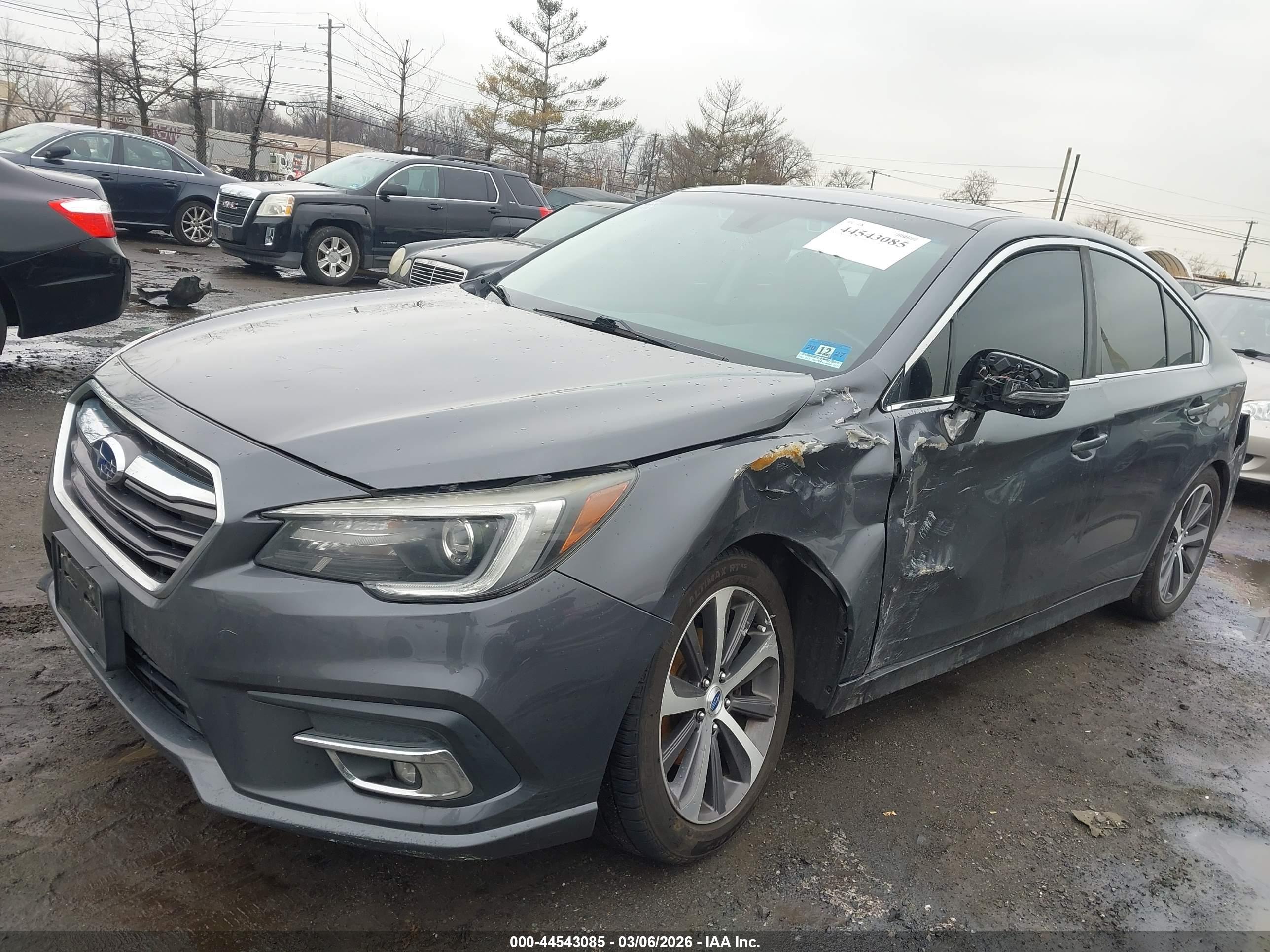 SUBARU LEGACY image 6