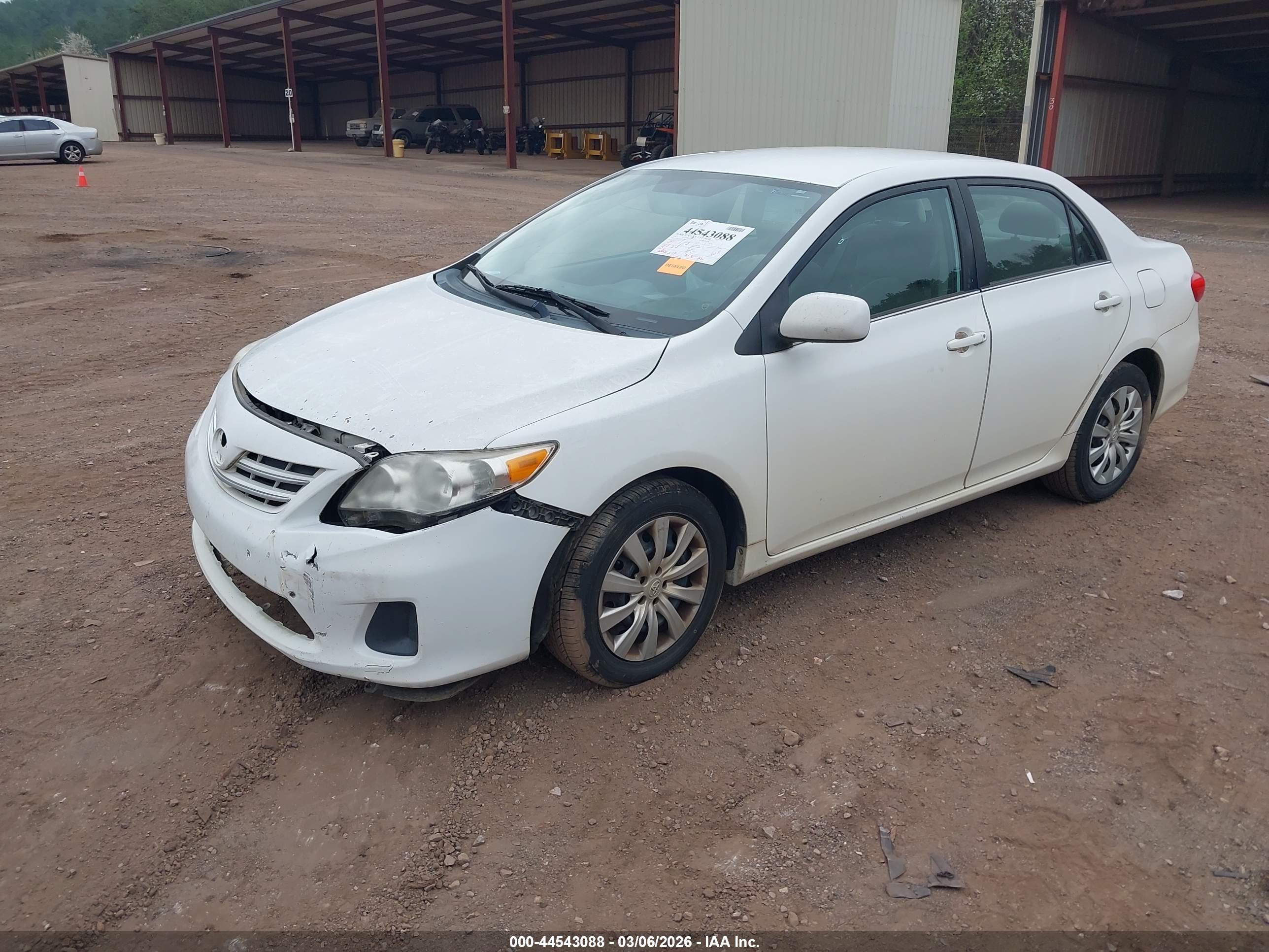 TOYOTA COROLLA image 2