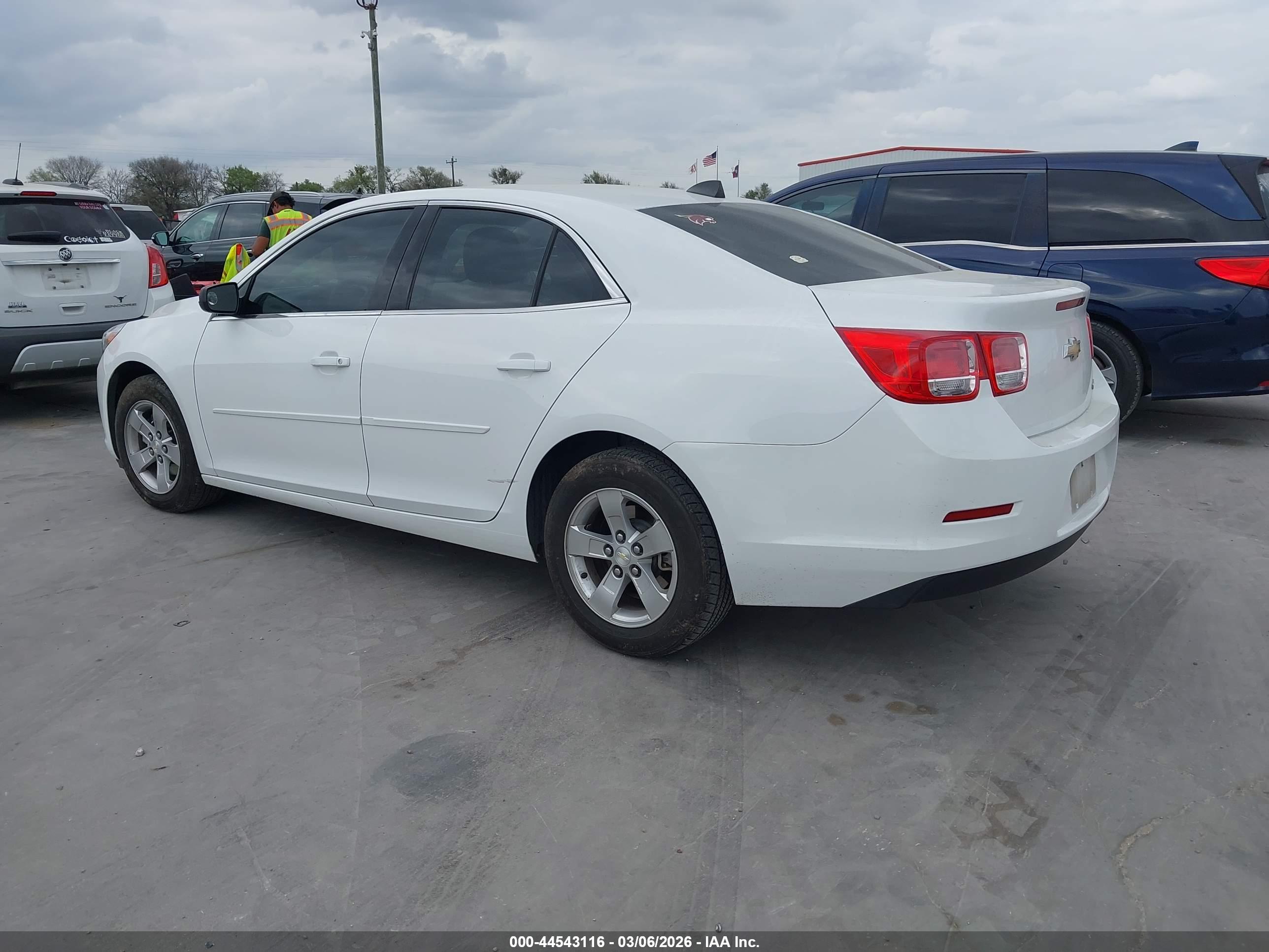 CHEVROLET MALIBU image 3