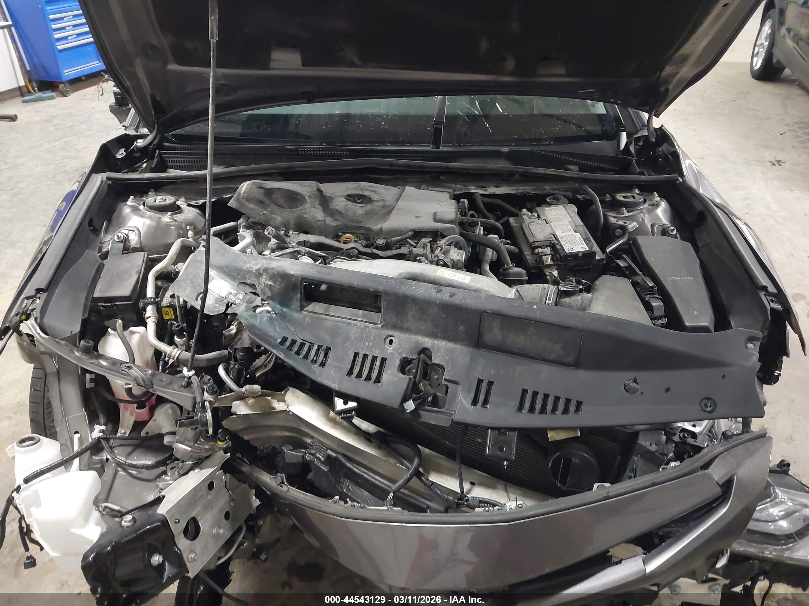 TOYOTA CAMRY image 10