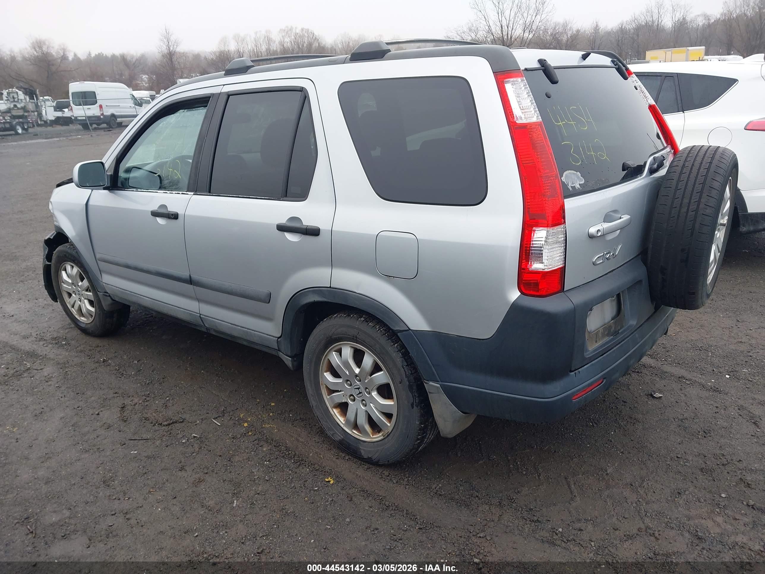 HONDA CR-V image 3