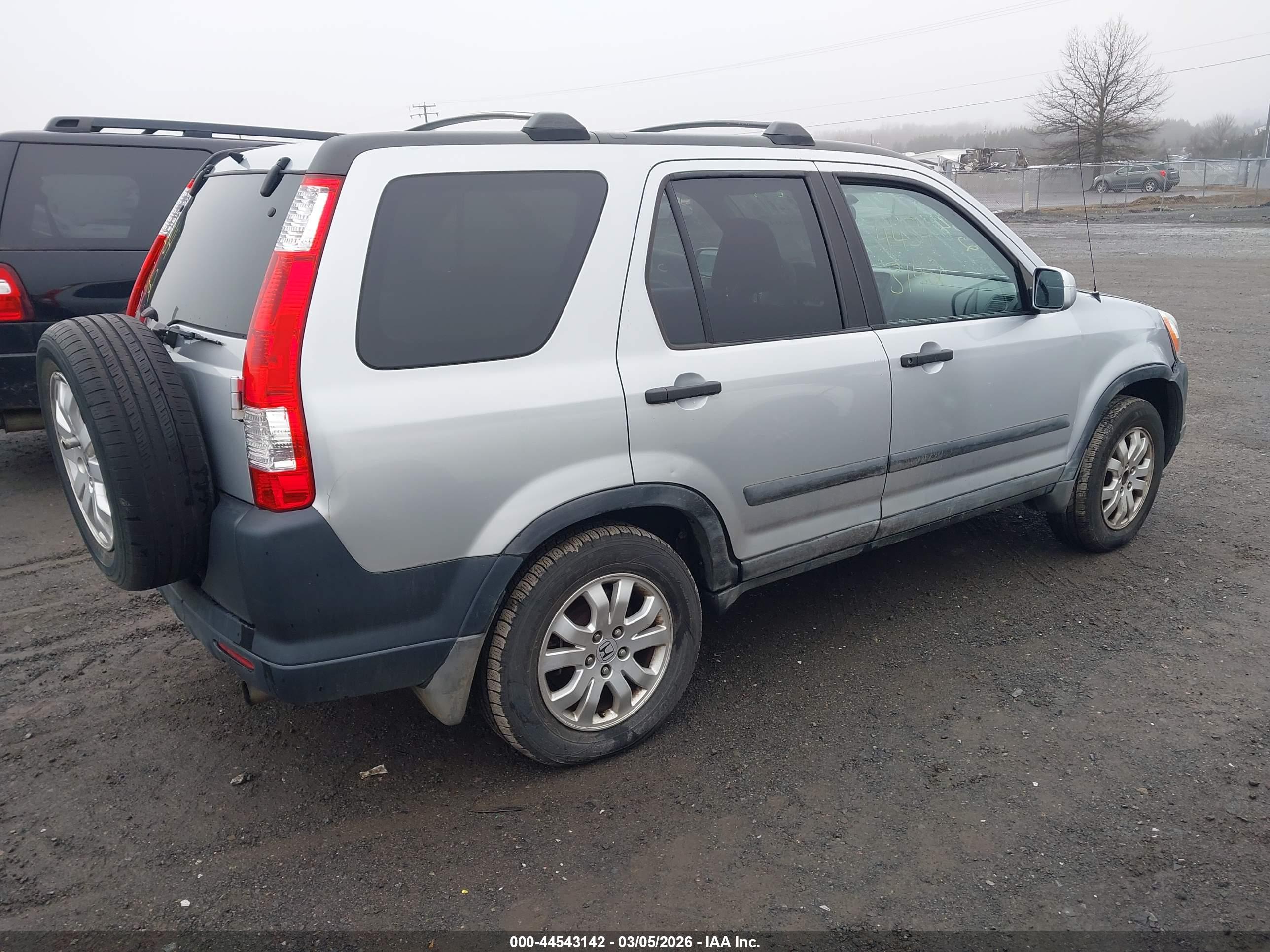 HONDA CR-V image 4