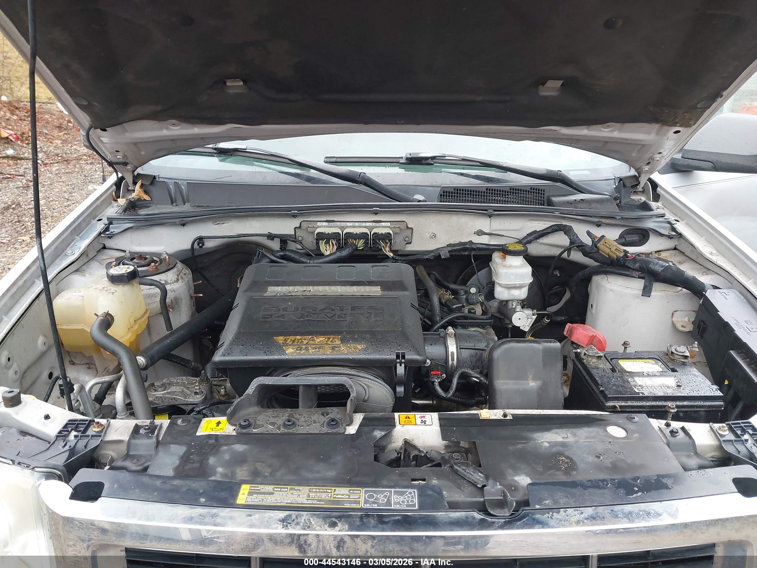 FORD ESCAPE image 10