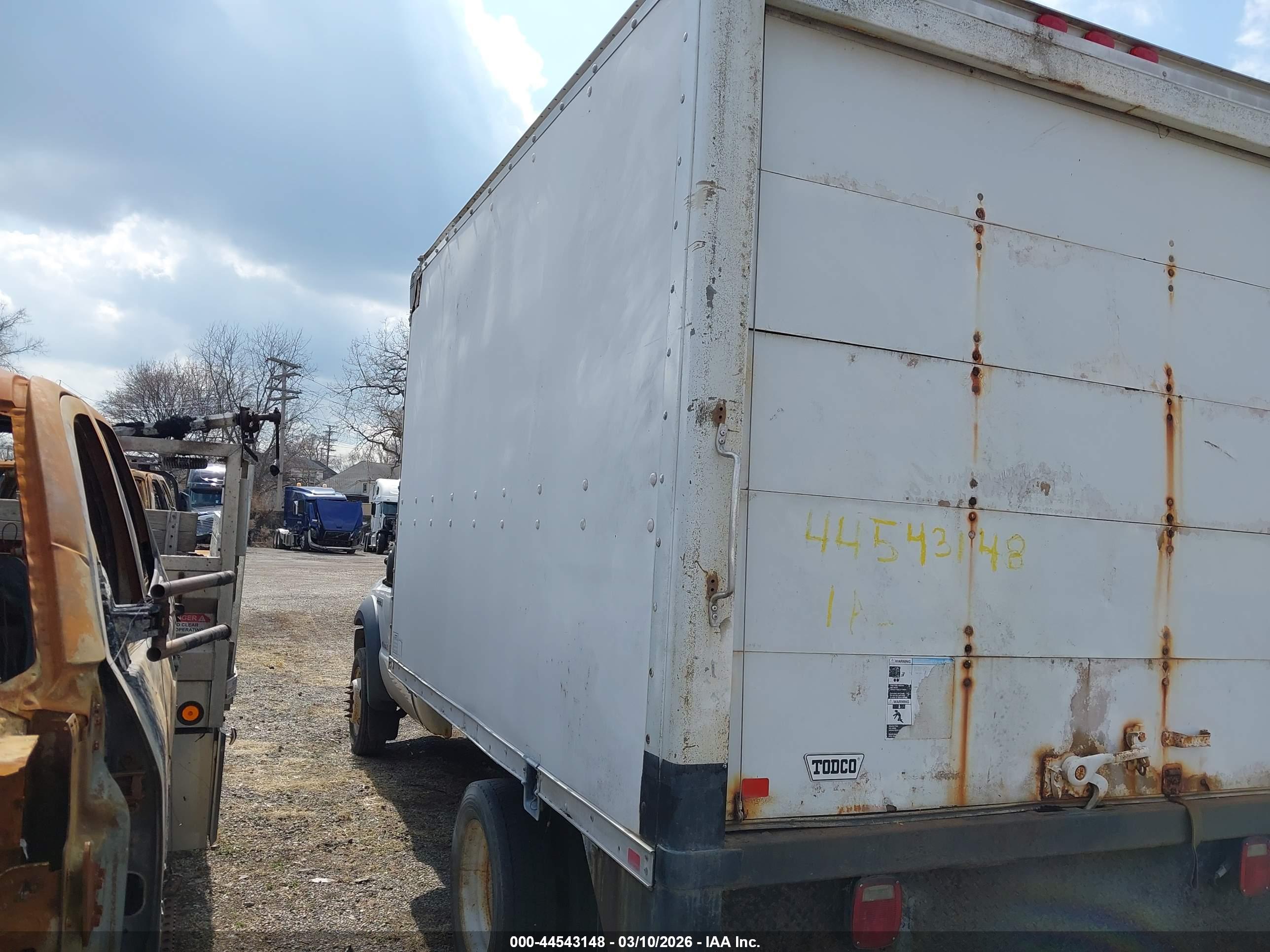 FORD F-550 image 3
