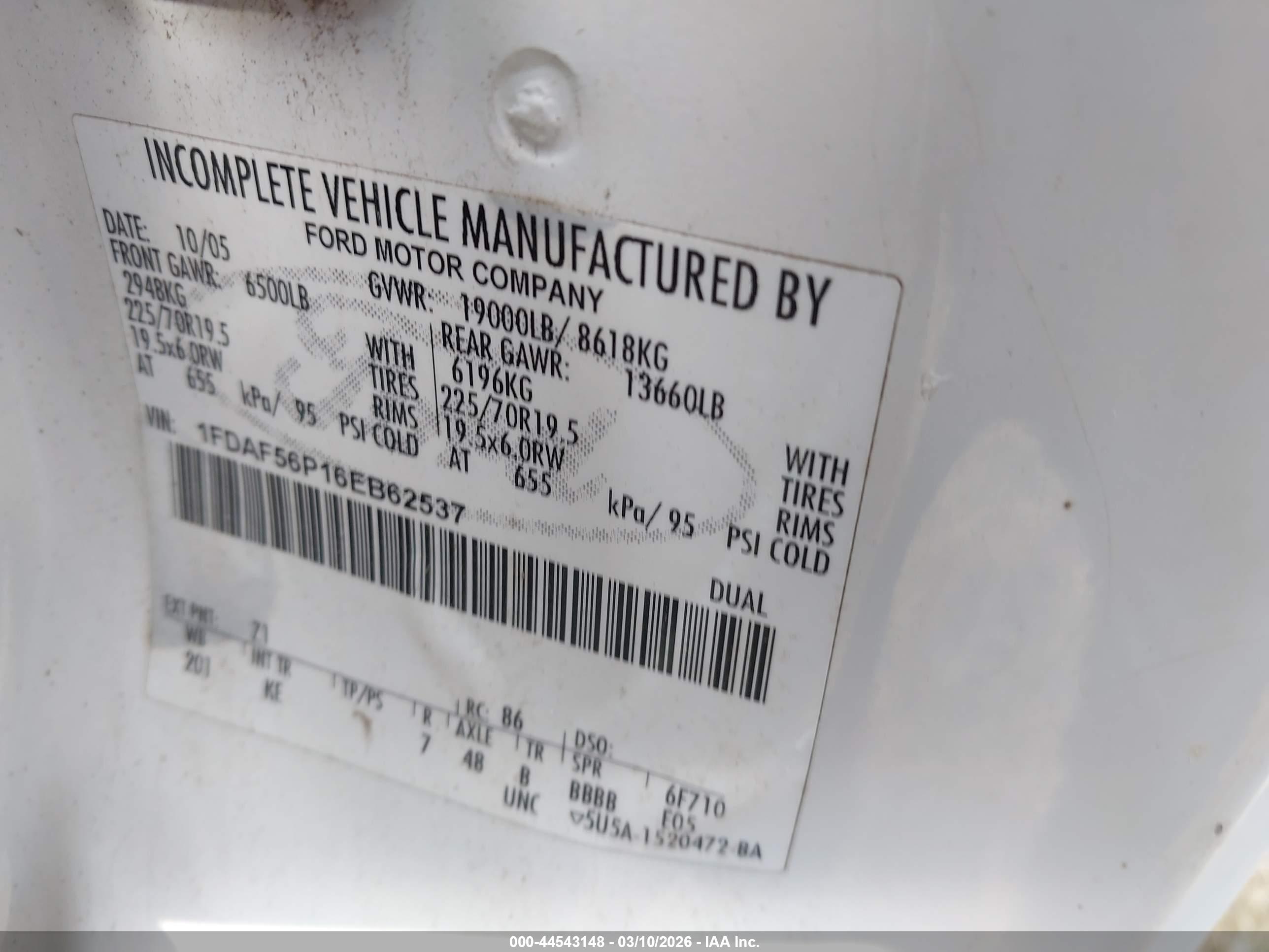 FORD F-550 image 9