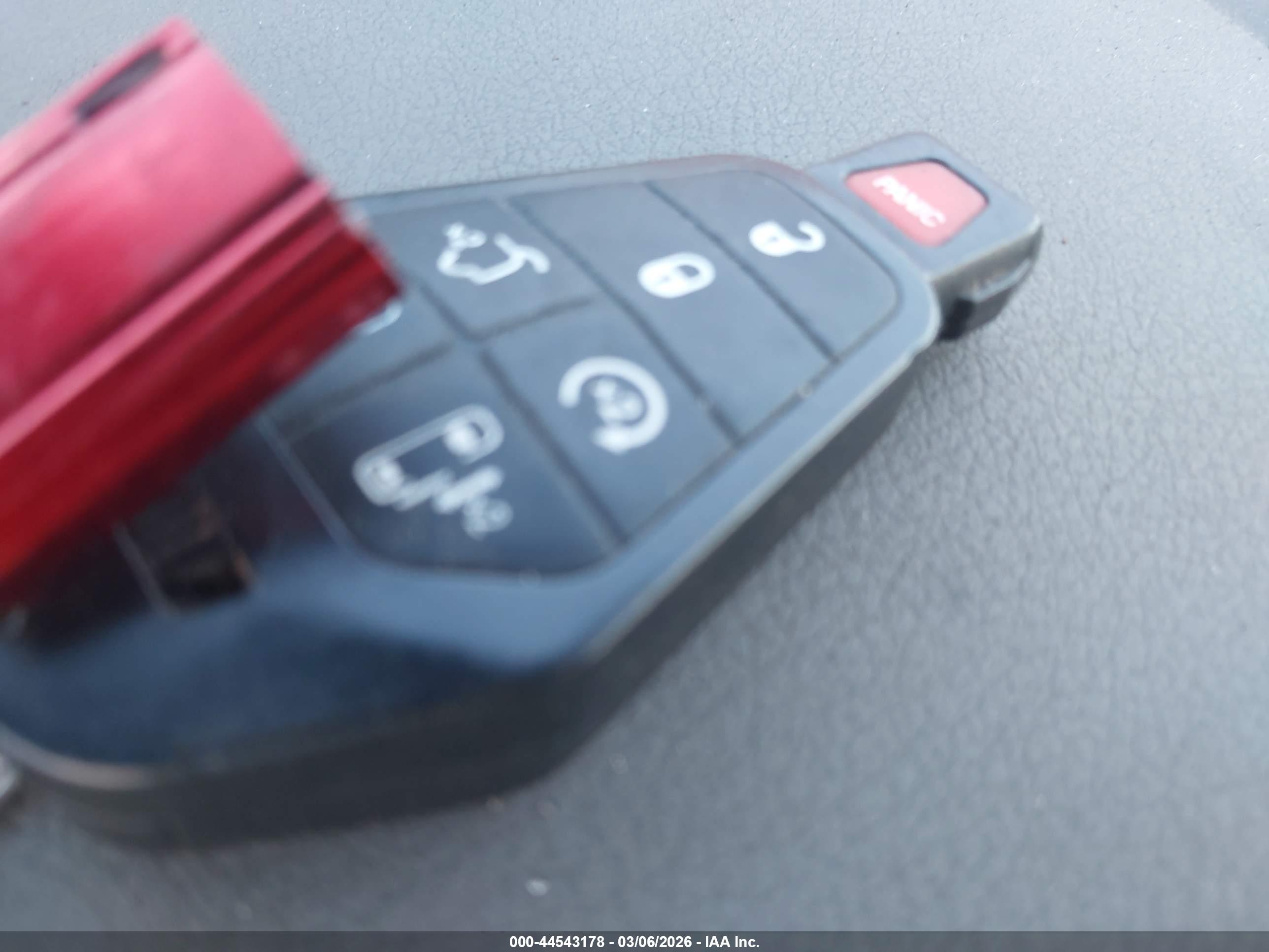 CHRYSLER TOWN image 11