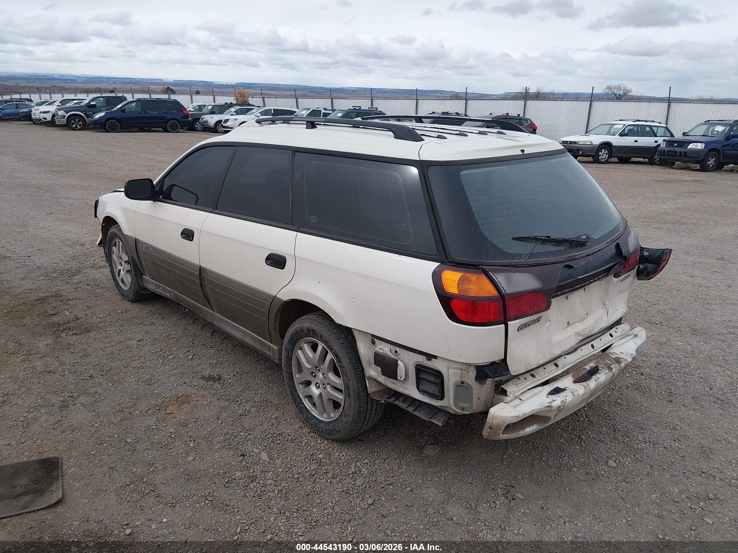 SUBARU OUTBACK image 3