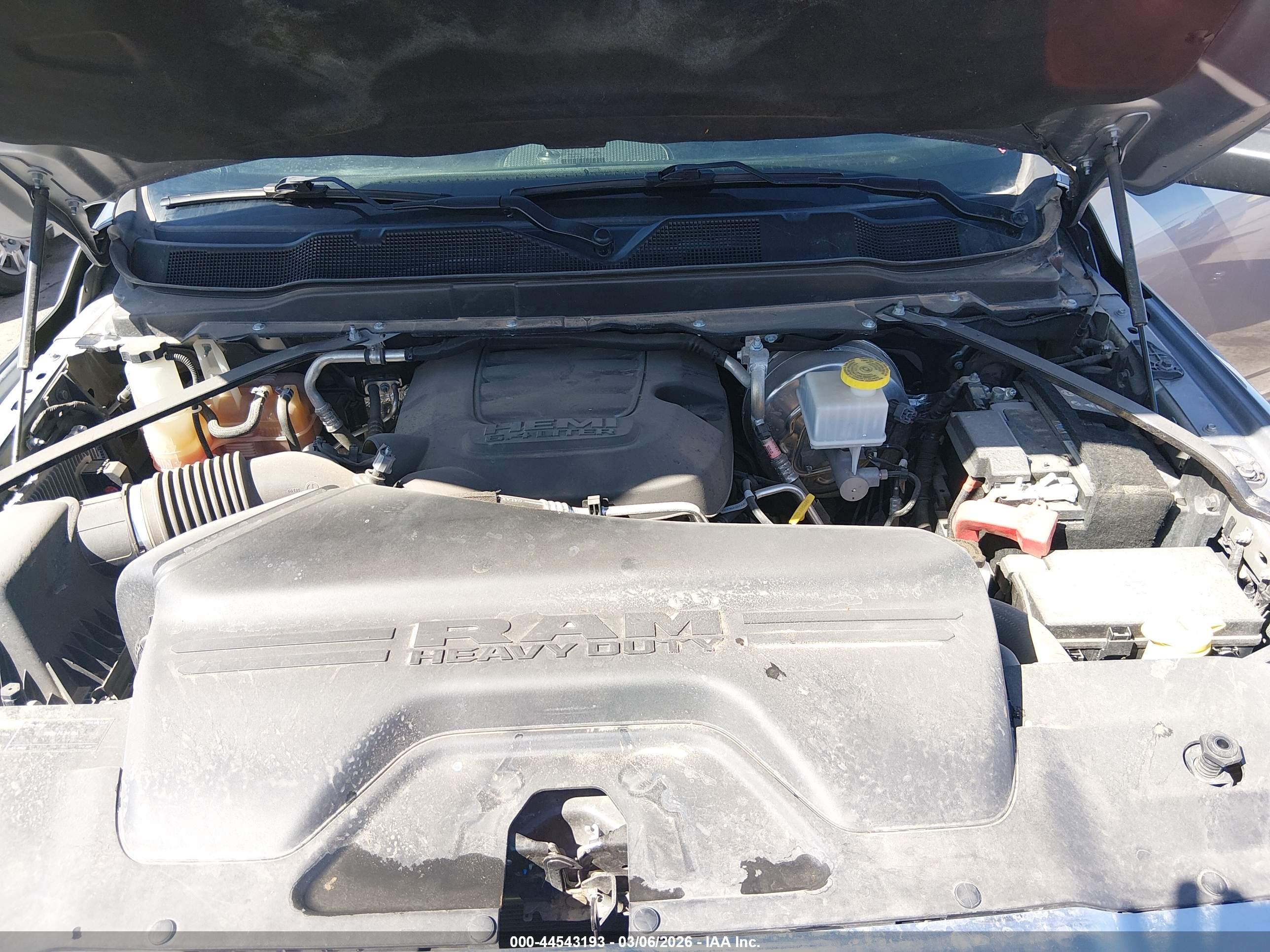 RAM 2500 image 10