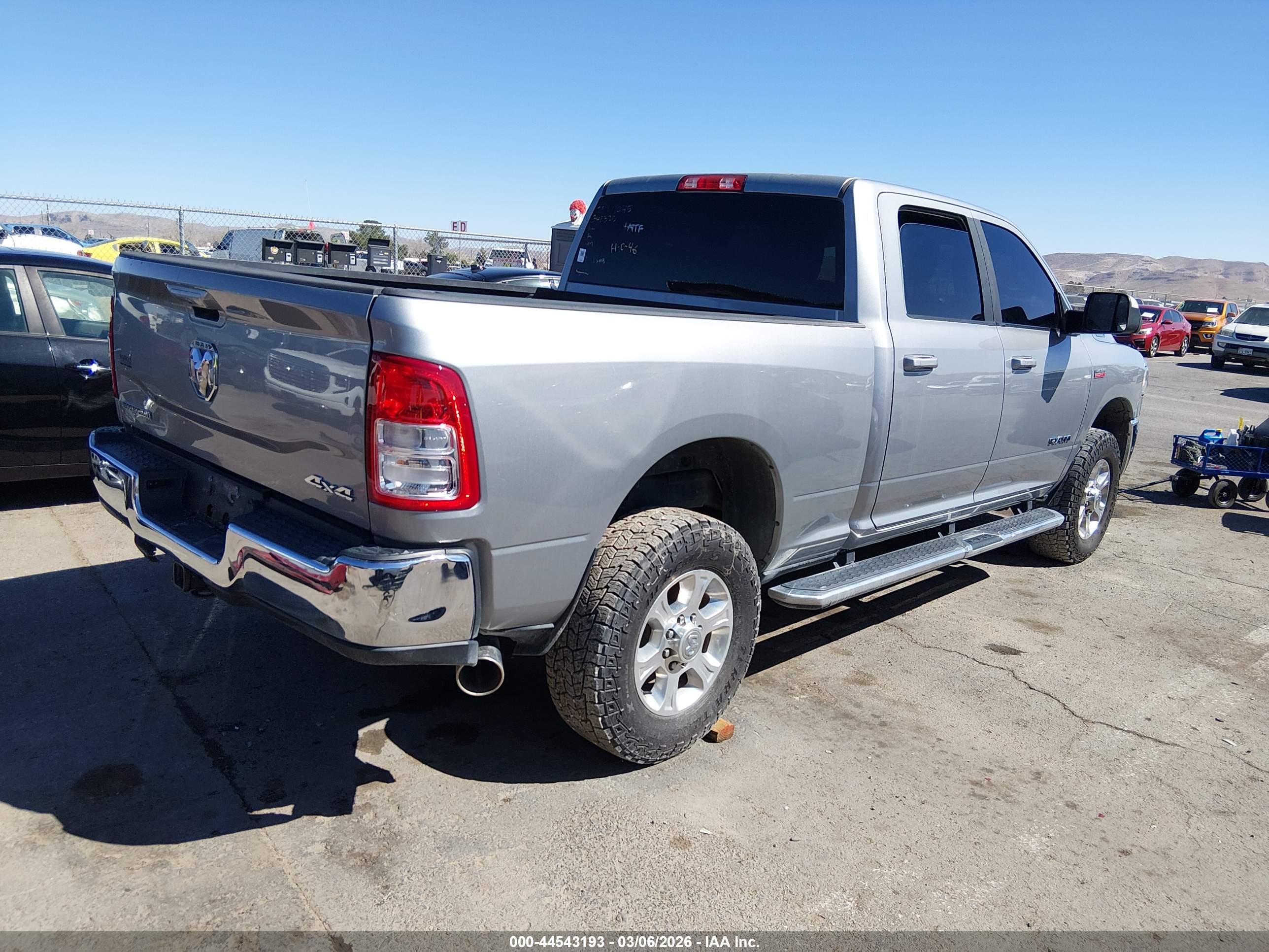 RAM 2500 image 4