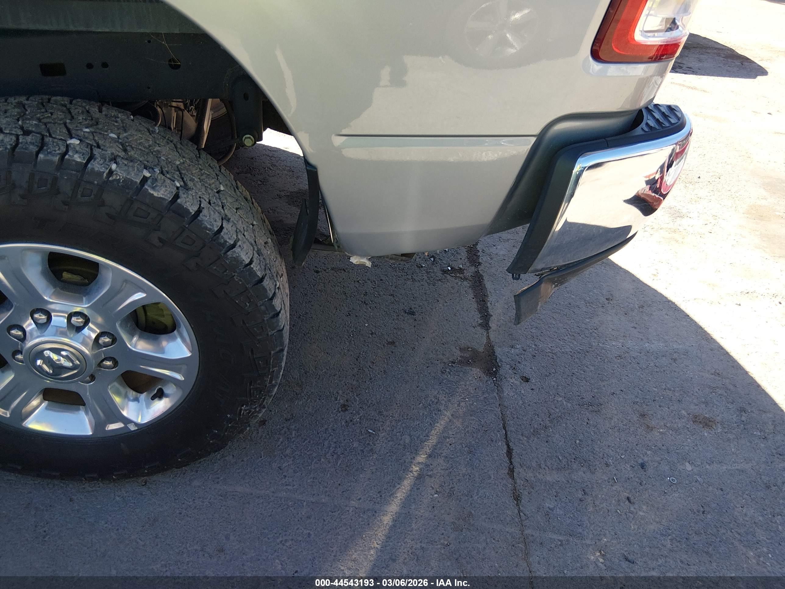 RAM 2500 image 6