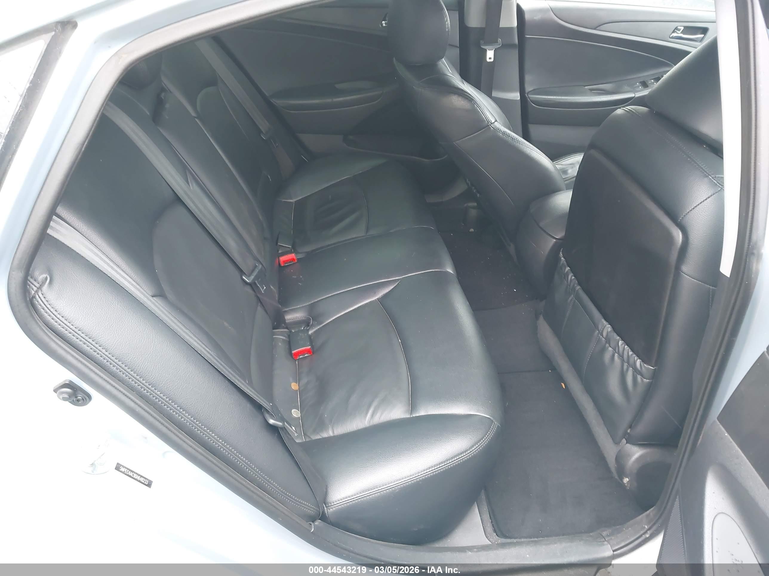HYUNDAI SONATA image 8