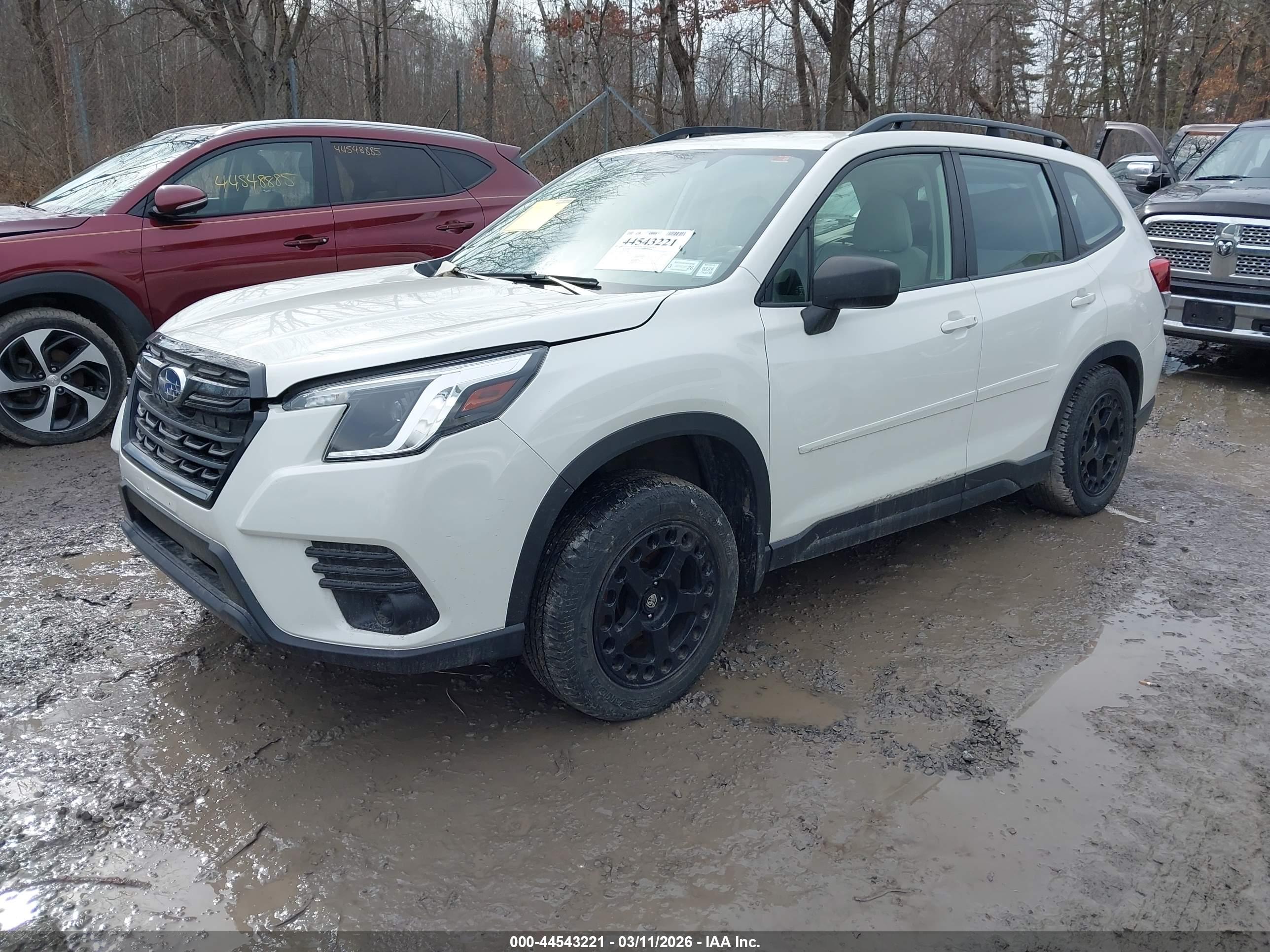 SUBARU FORESTER image 2
